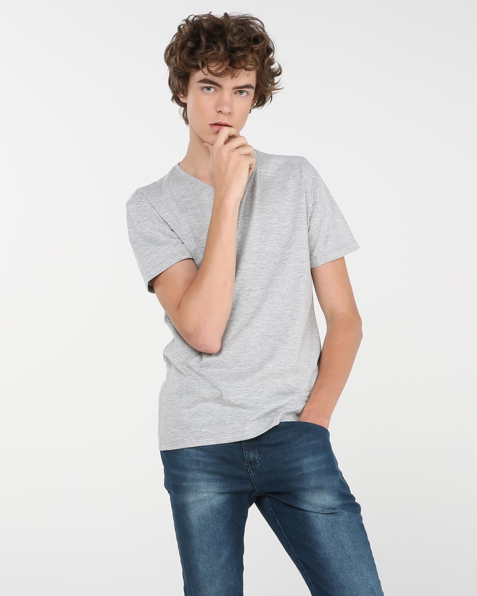 camiseta gola v masculina riachuelo