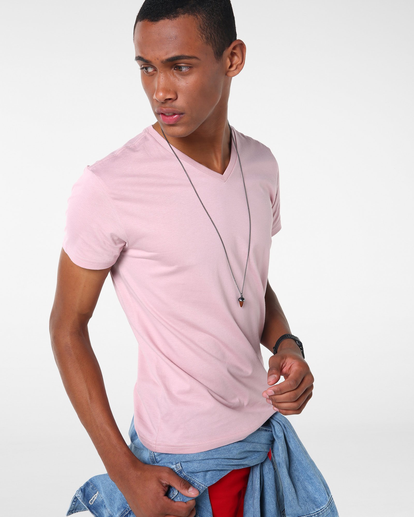 camiseta gola v masculina riachuelo