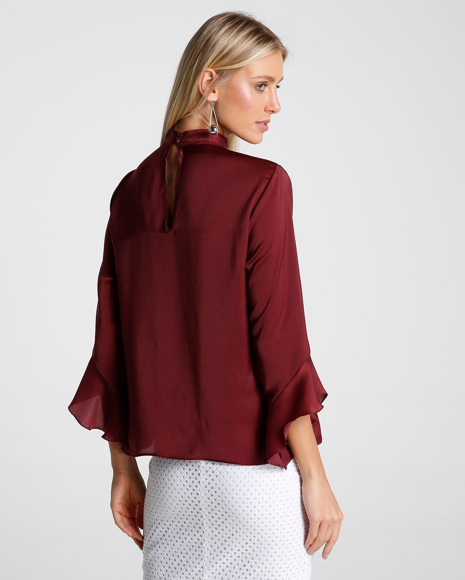 Blusa Acetinada Cut Out — foto 2