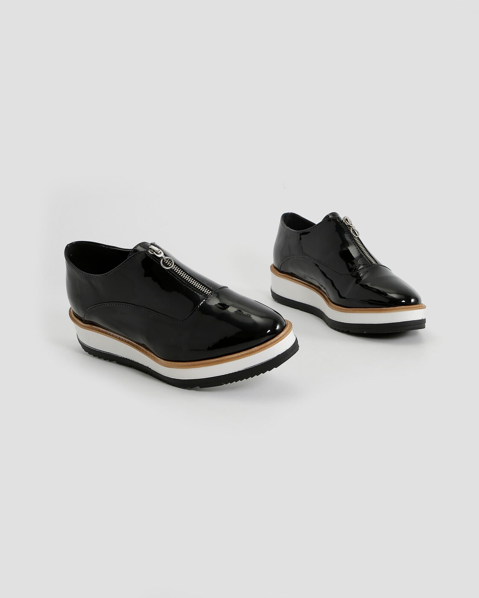 Riachuelo | Sapato Oxford Zíper Verniz Anne Kanner - Preto
