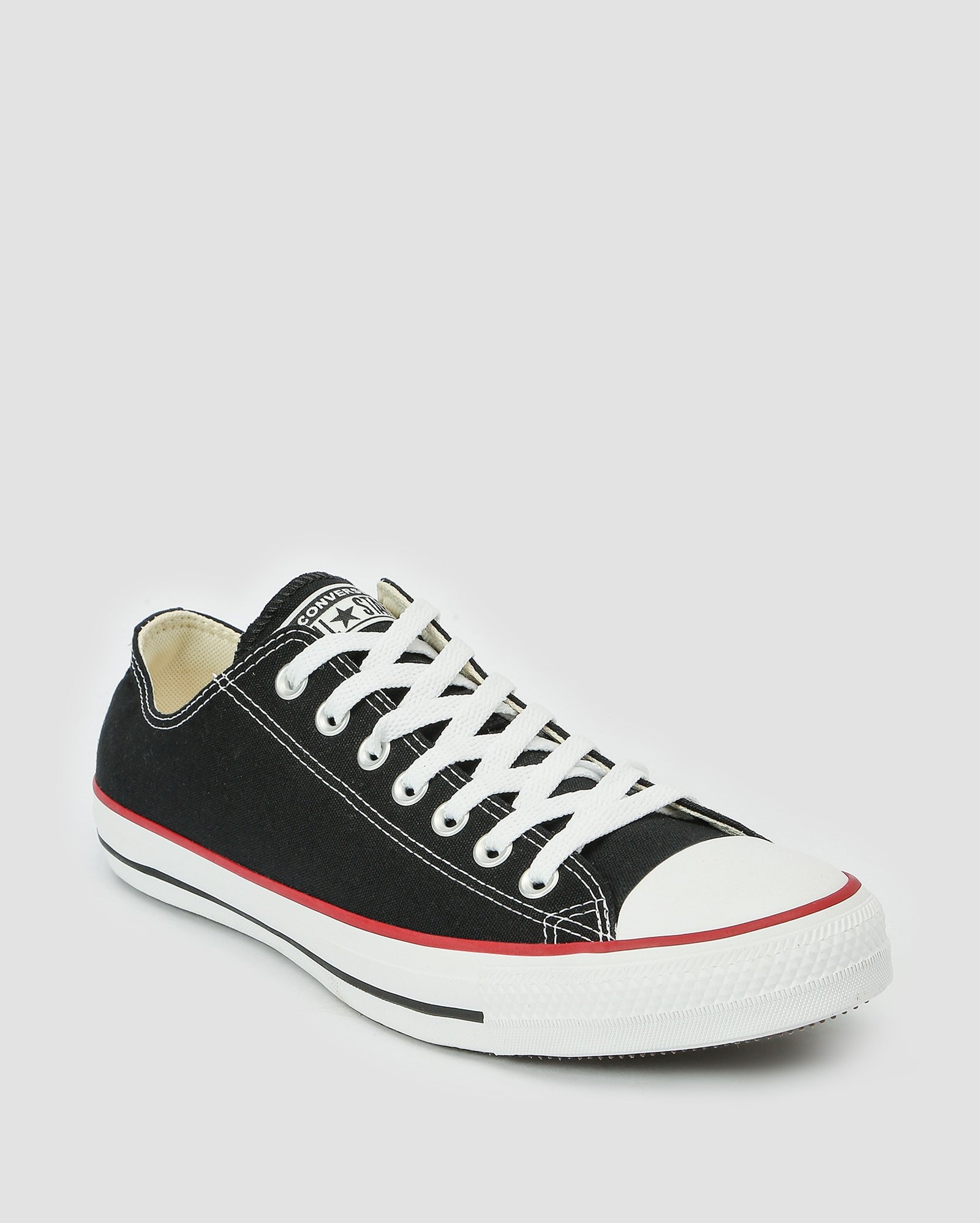 Tênis cano curto em tecido Chuck Taylor - Preto | Converse All Star