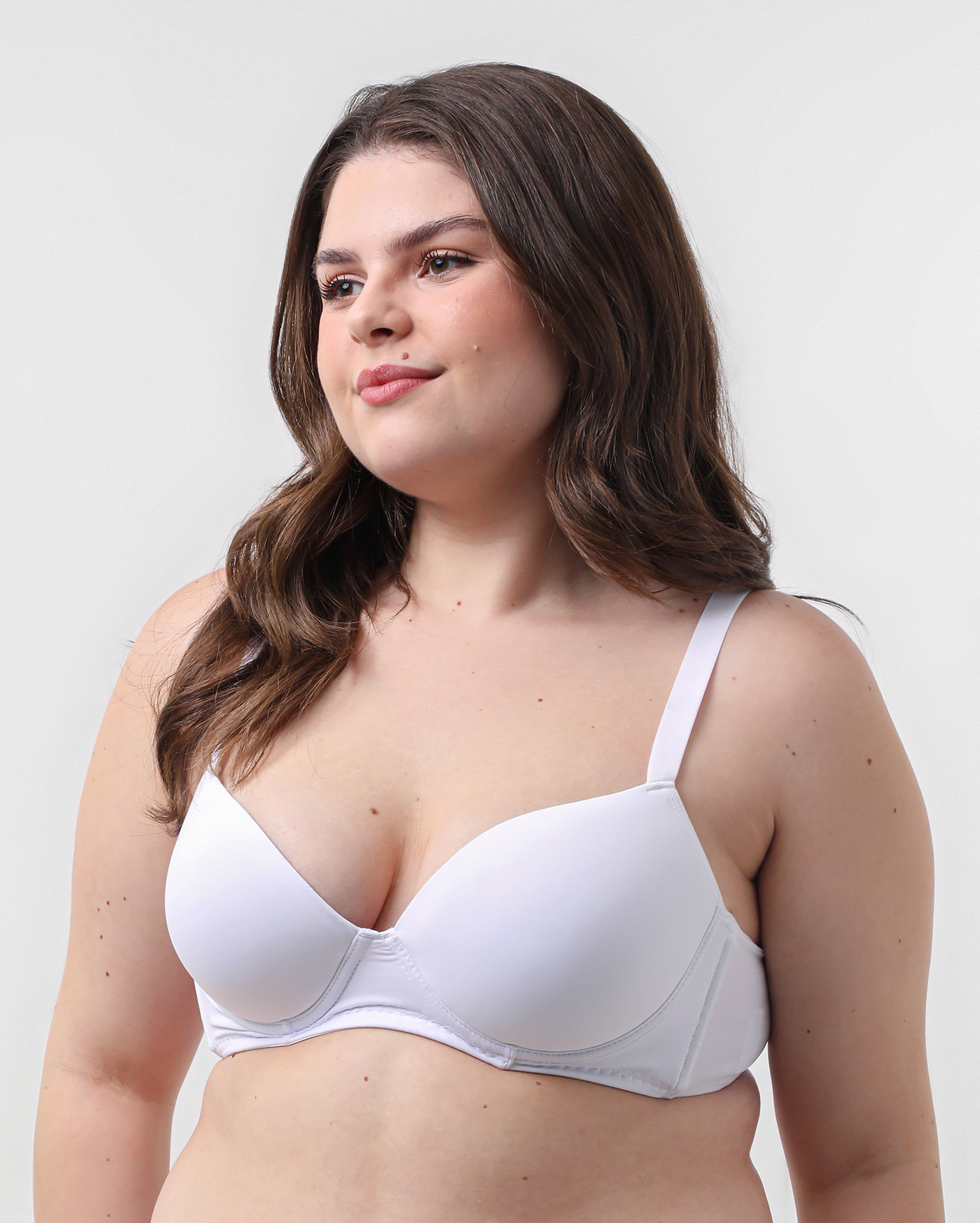 Sutiã base plus size com bojo e alças reguláveis liso - Branco | Riachuelo