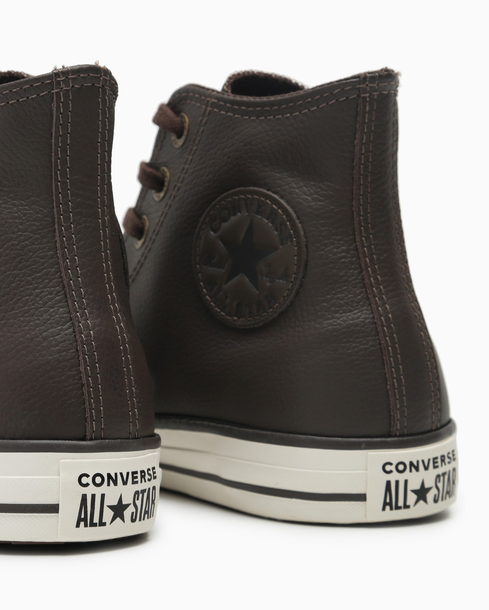 Riachuelo | Tênis Converse All Star Chuck Taylor Cano Alto Couro - Marrom