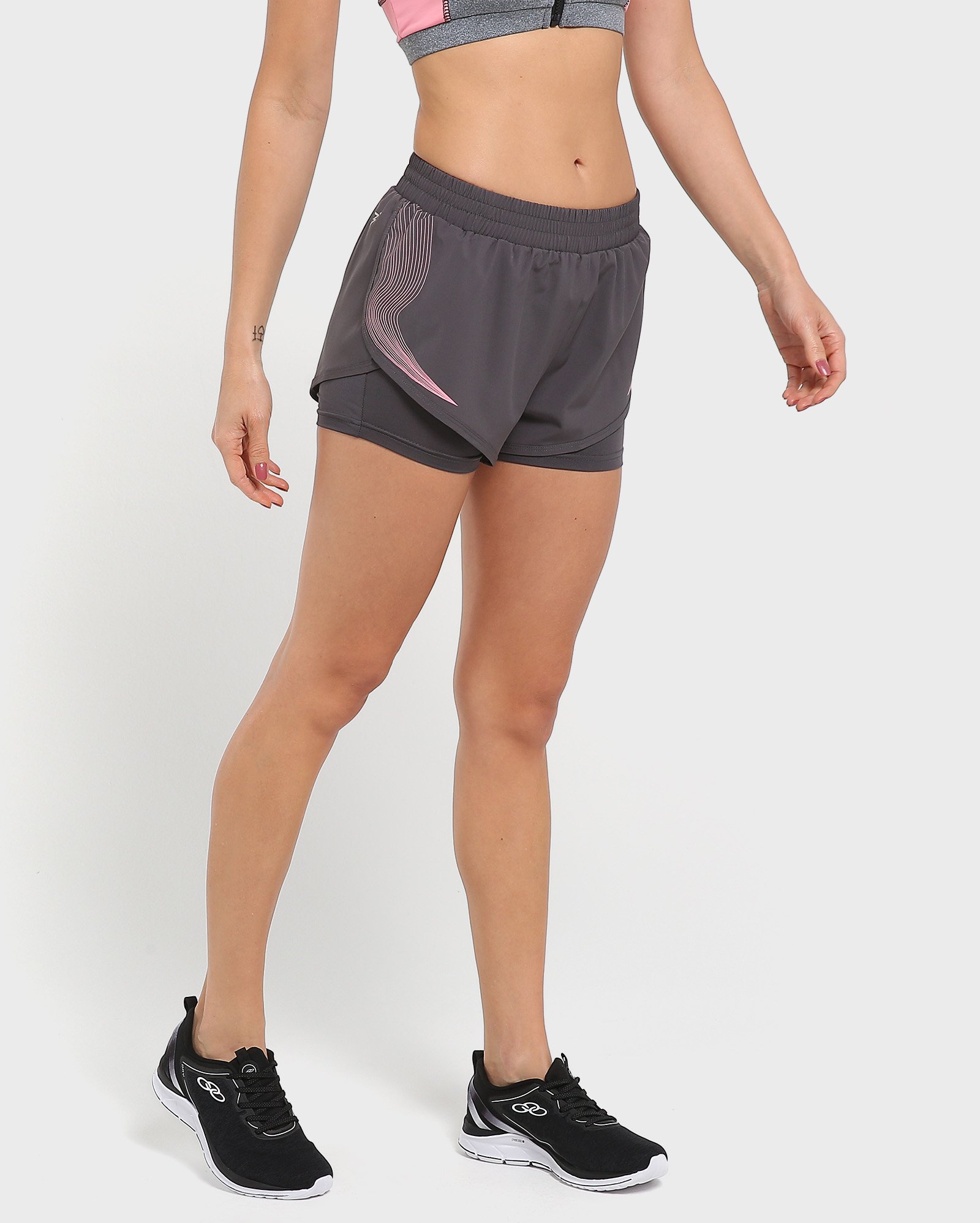 short com sobreposição feminino