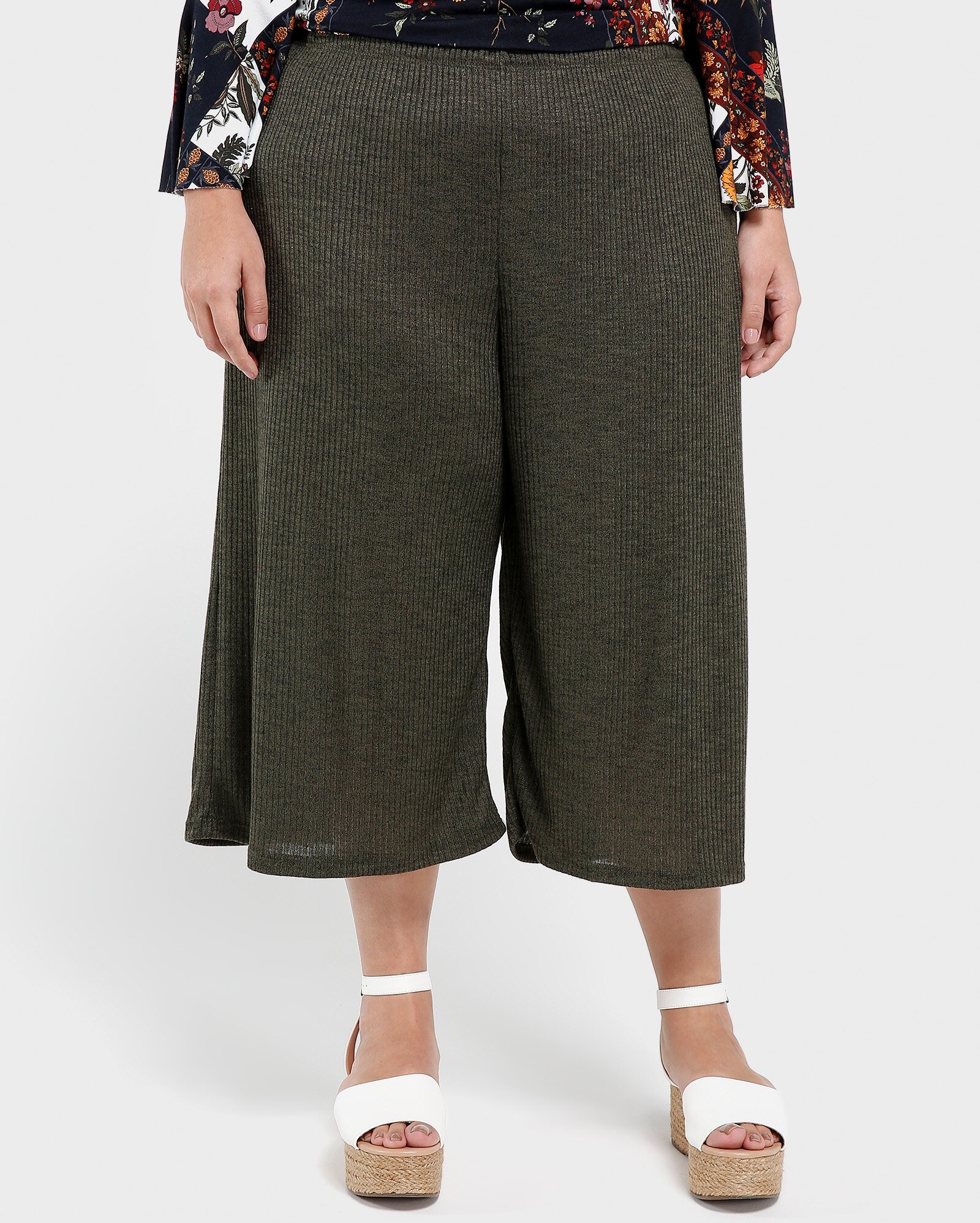 Calça Feminina CalÃ§a Pantacourt Em Ribana Riachuelo Calça