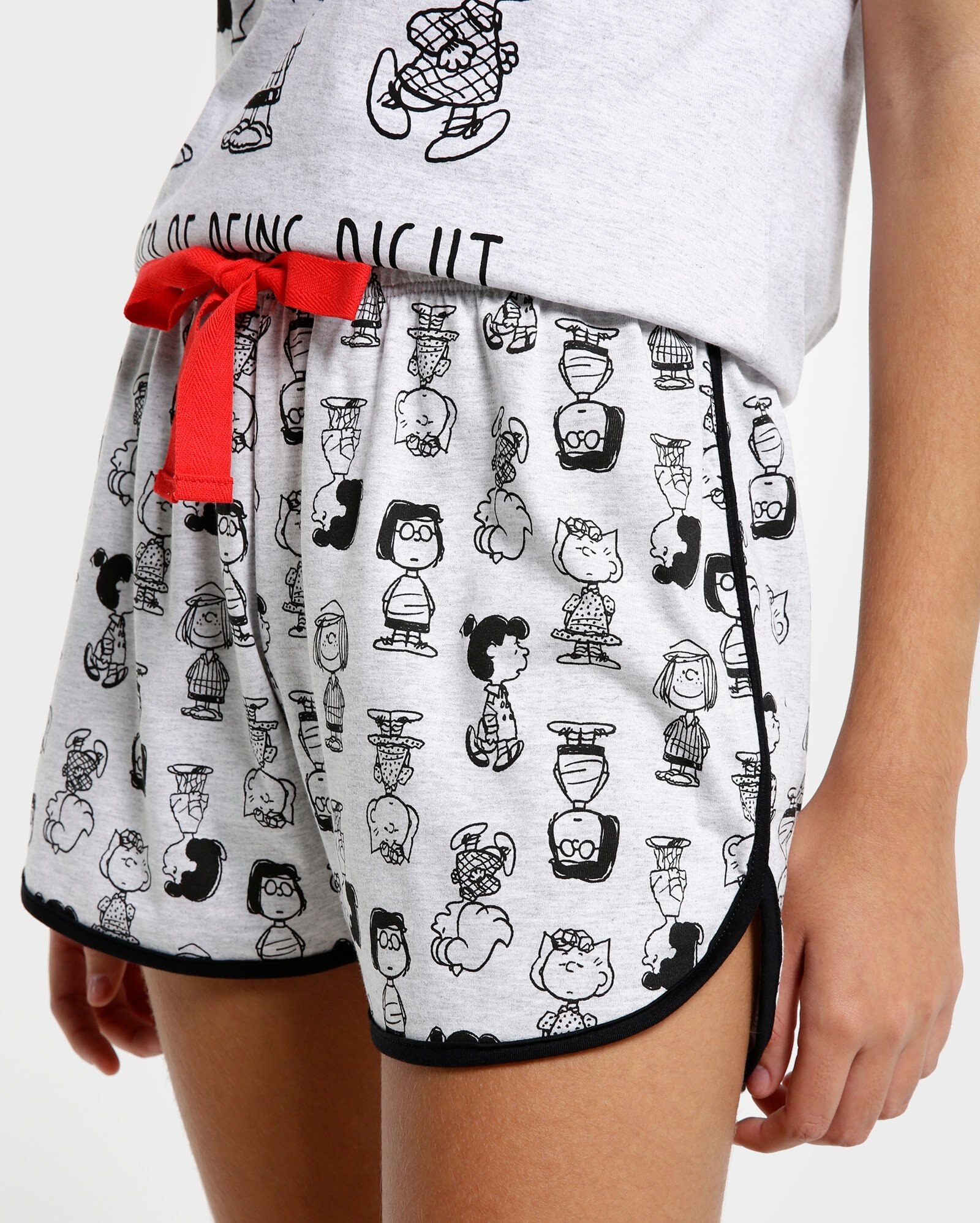 shorts feminino de personagens