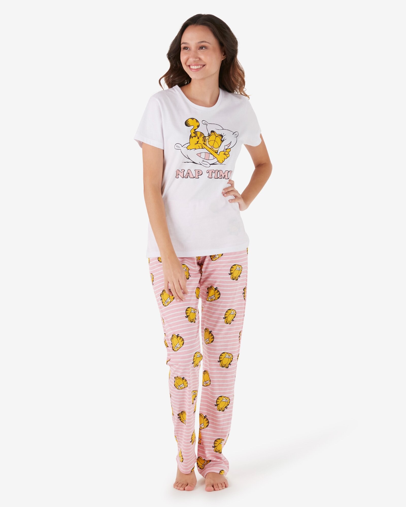 Pijama Feminino Estampa Poá Manga Curta Garfield | Marisa