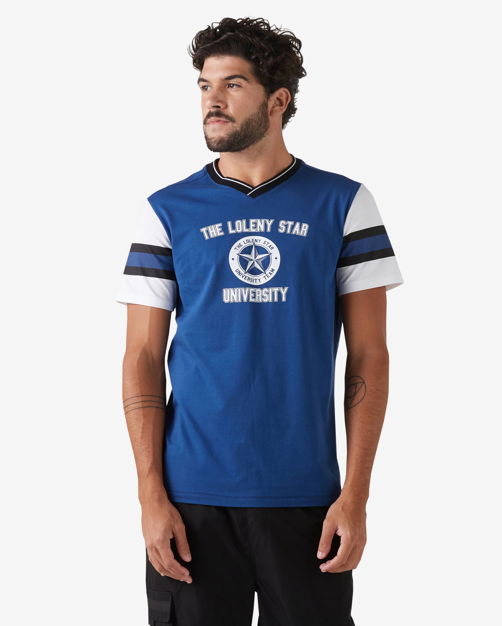 camiseta gola v masculina riachuelo