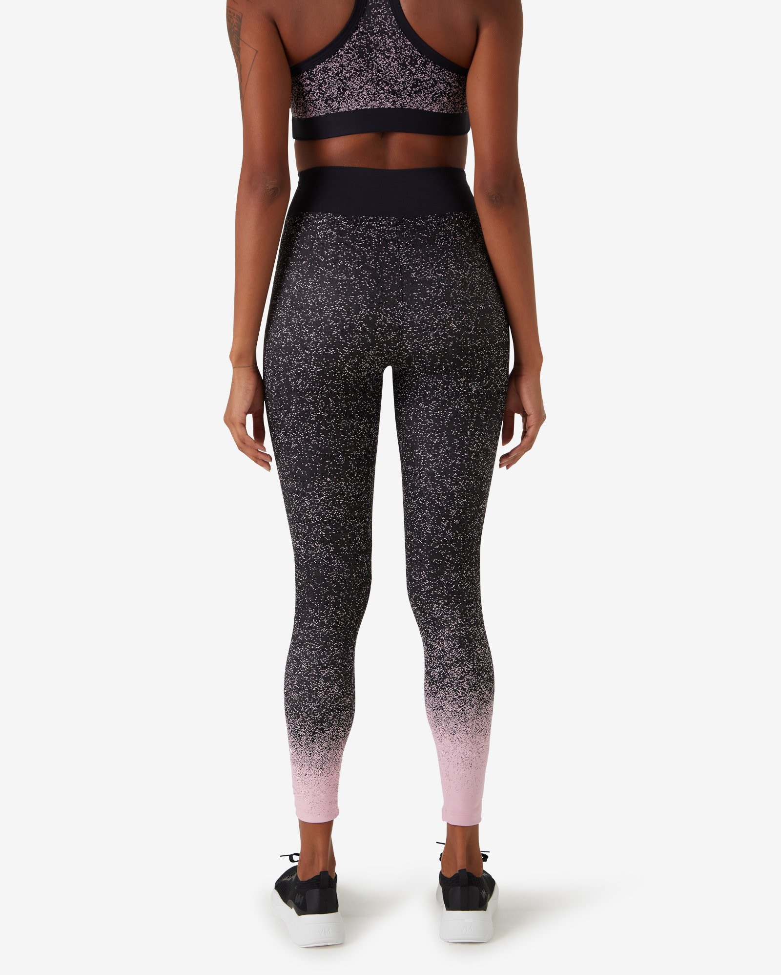 Riachuelo | Calça Legging Feminina Esportiva Cintura Alta Microfibra  Textura Preto Body Work by Riachuelo