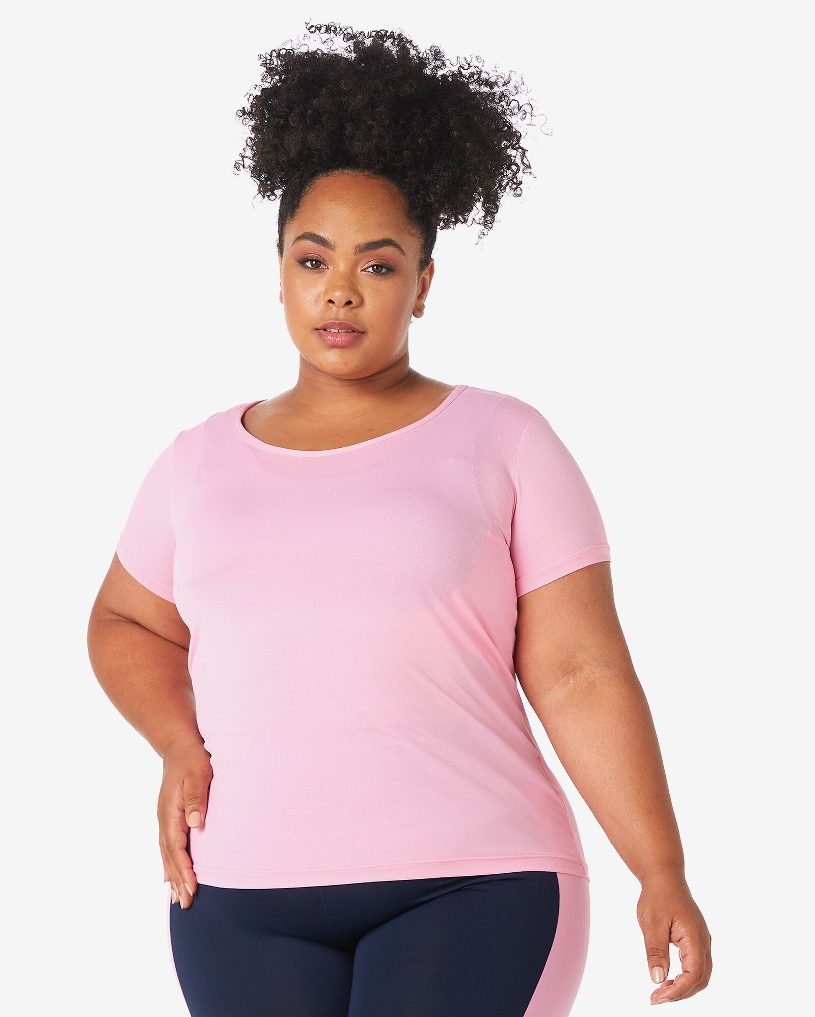 camiseta esportiva feminina plus size