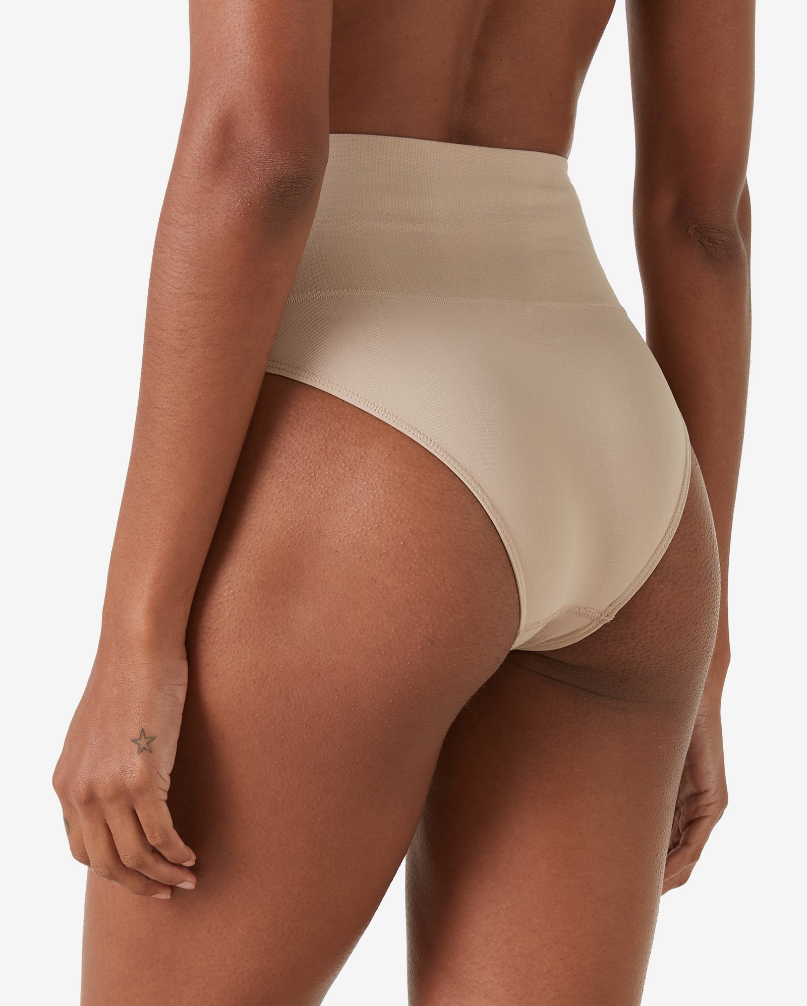 Calcinha modeladora hot pant - Bege | Riachuelo