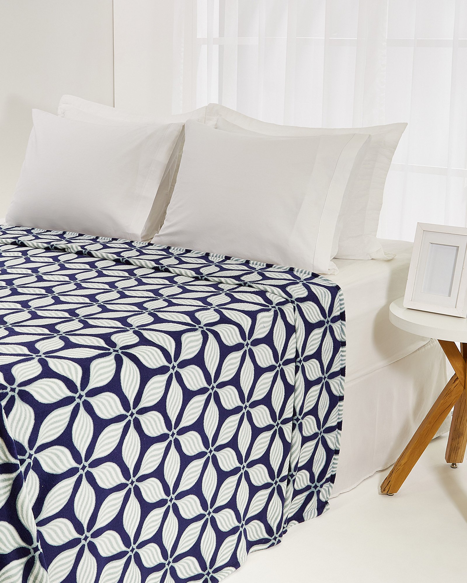 Riachuelo Manta King Fleece Kodi Azul Ultramarine Branco Casa 