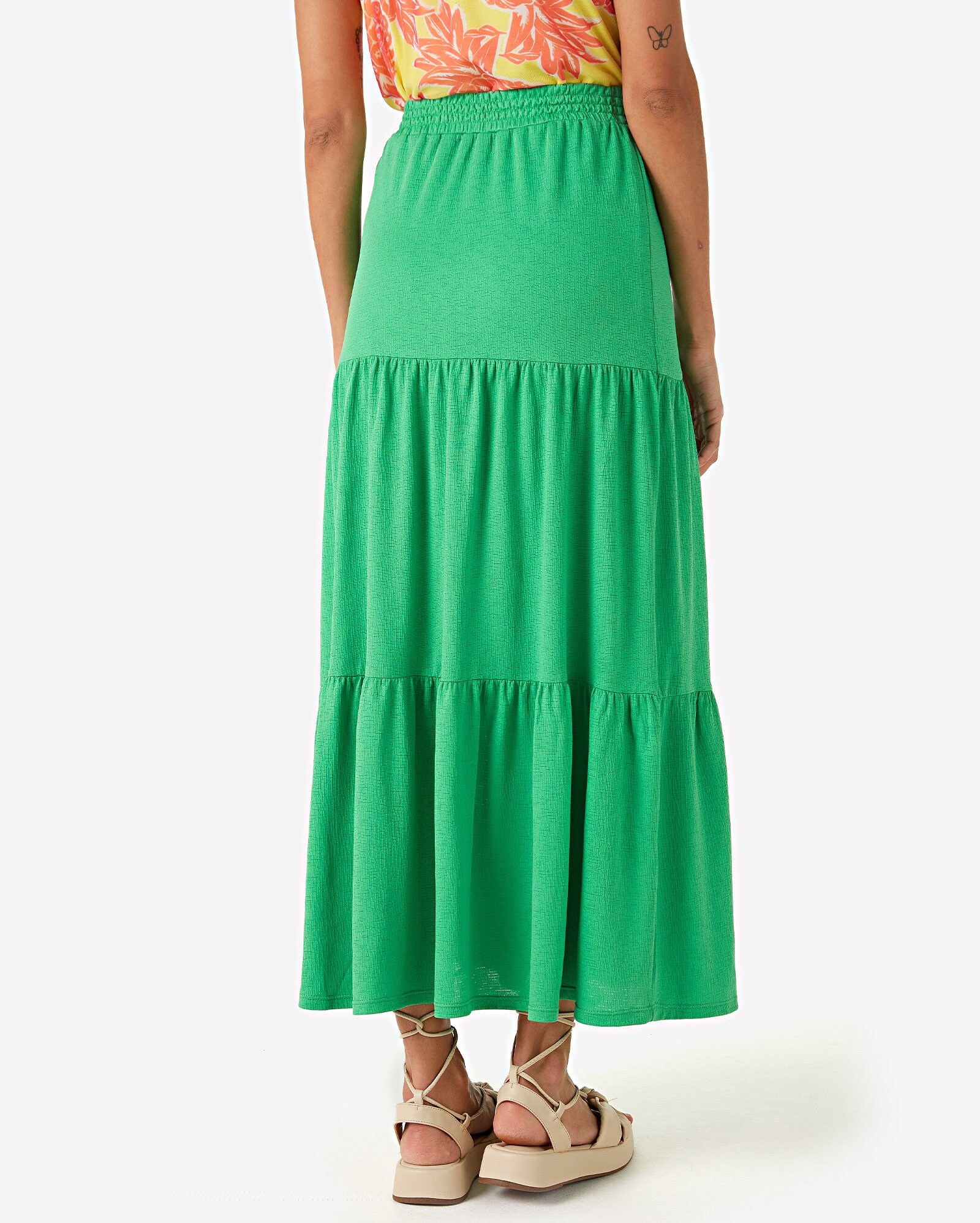 Riachuelo | Saia Longa Feminina Evasê Três Marias Verde Limão Pool by  Riachuelo