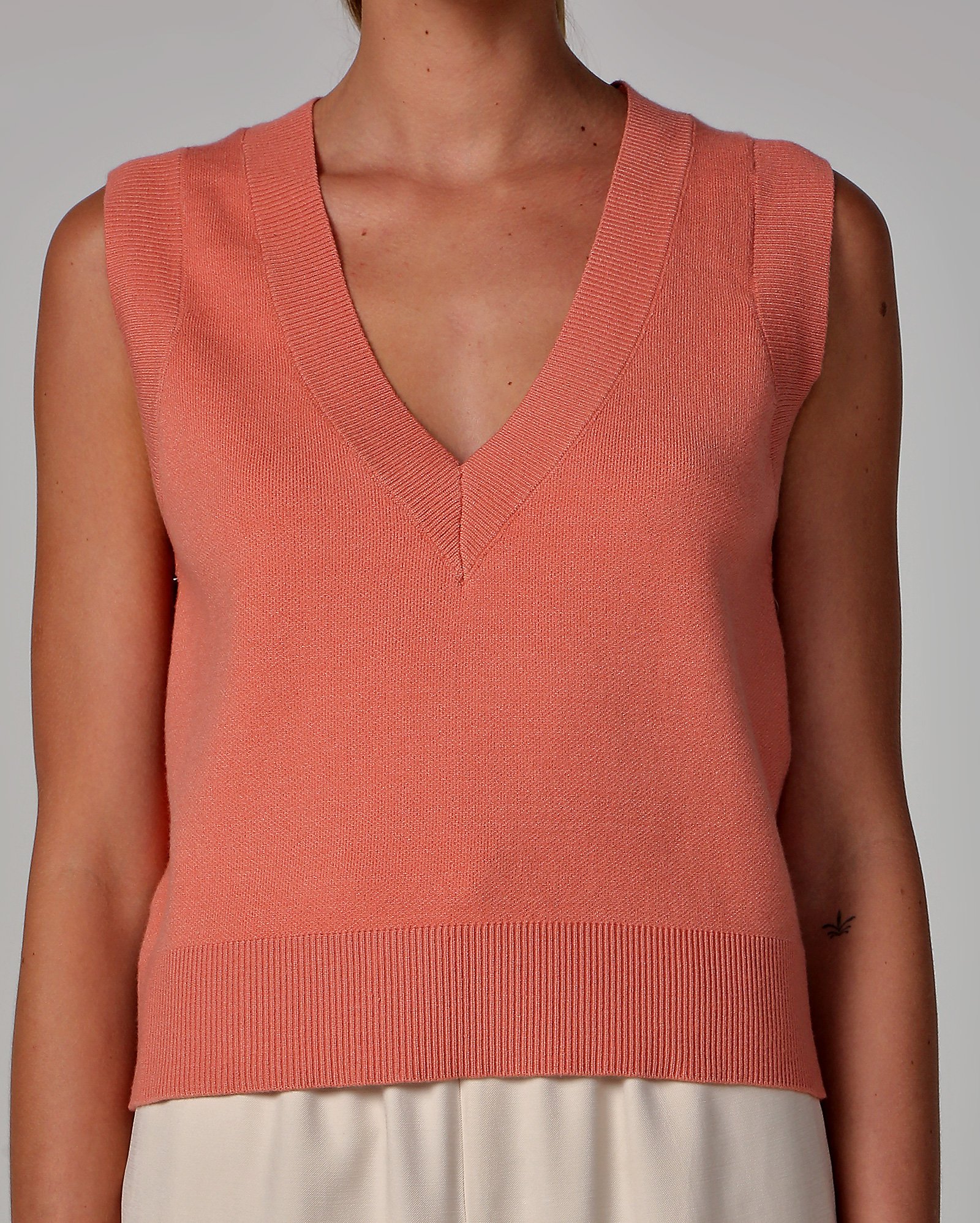 Riachuelo Suéter Feminino sem Manga Tricot Laranja AK by Riachuelo