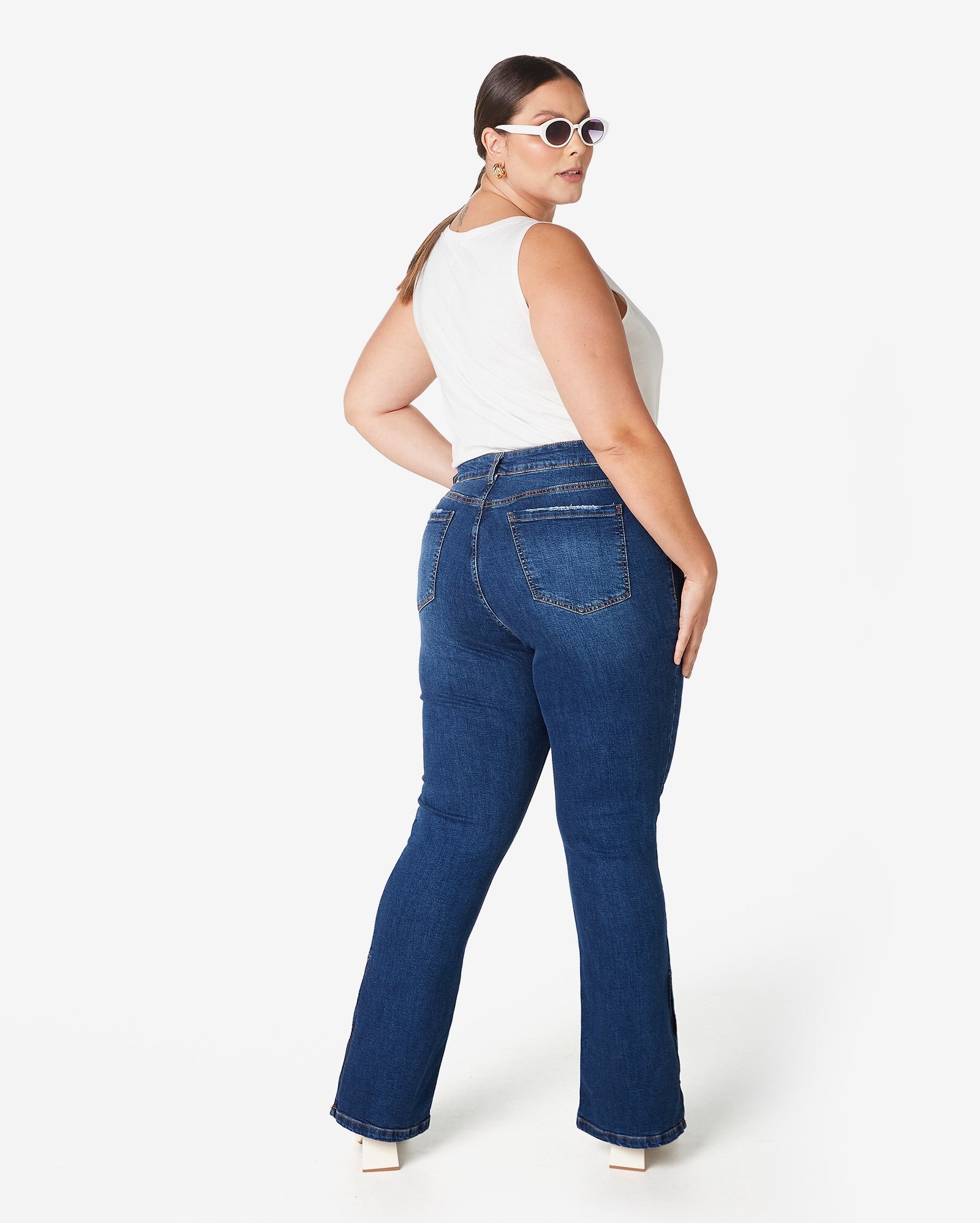 Riachuelo Calça jeans plus size feminina bootcut denim médio Filipa