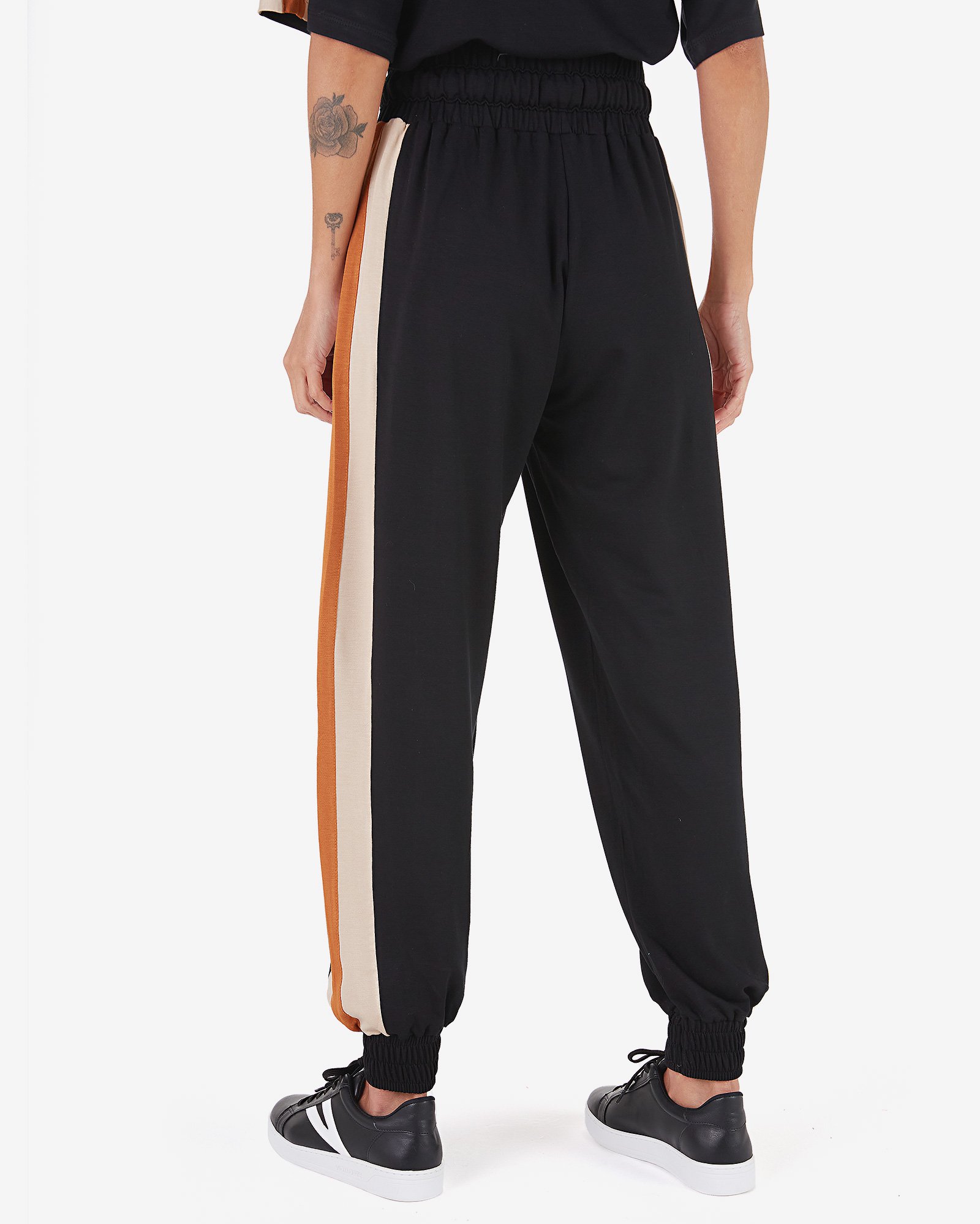 calça adidas wide lace preto