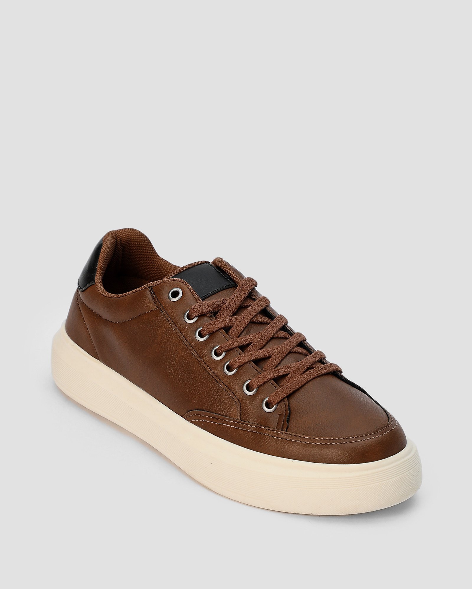 Sapatênis casual com costura aparente - Marrom | Riachuelo