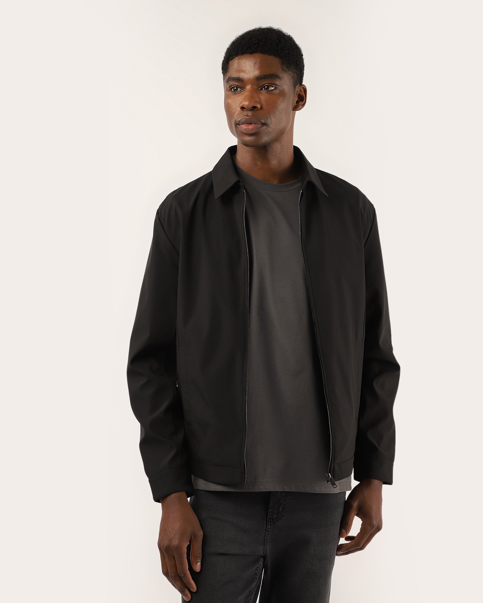 Camiseta masculina Essencial Regular - Cinza Escuro Mescla