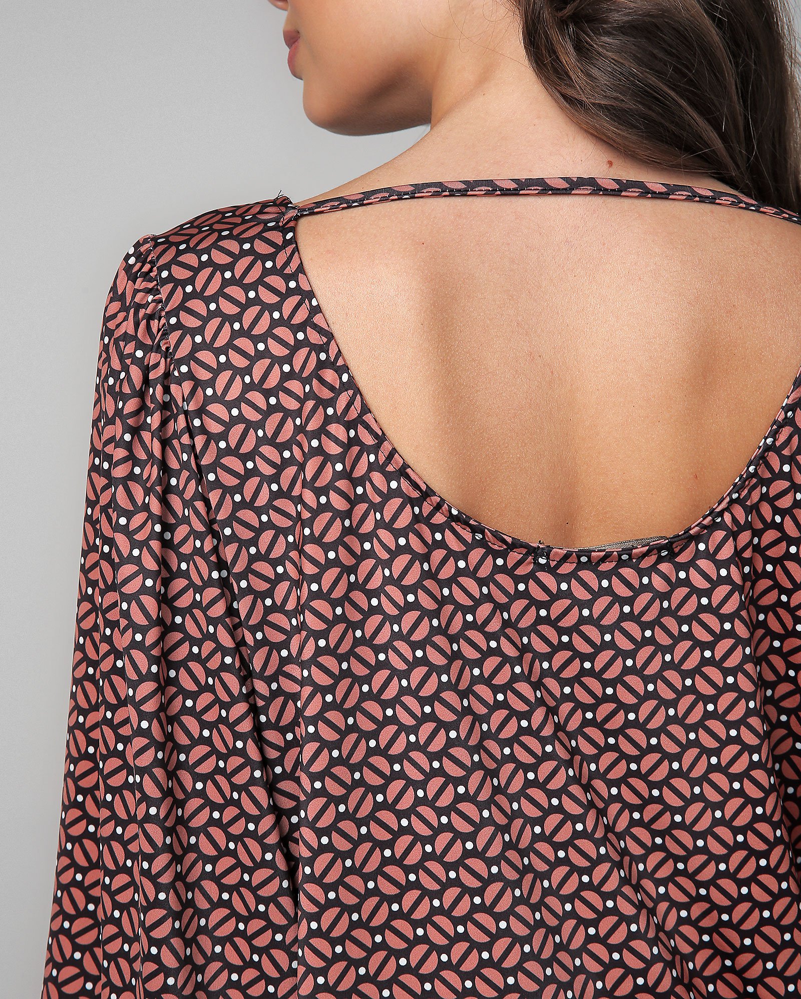 Blusa Con Cuello Redondo Delirium