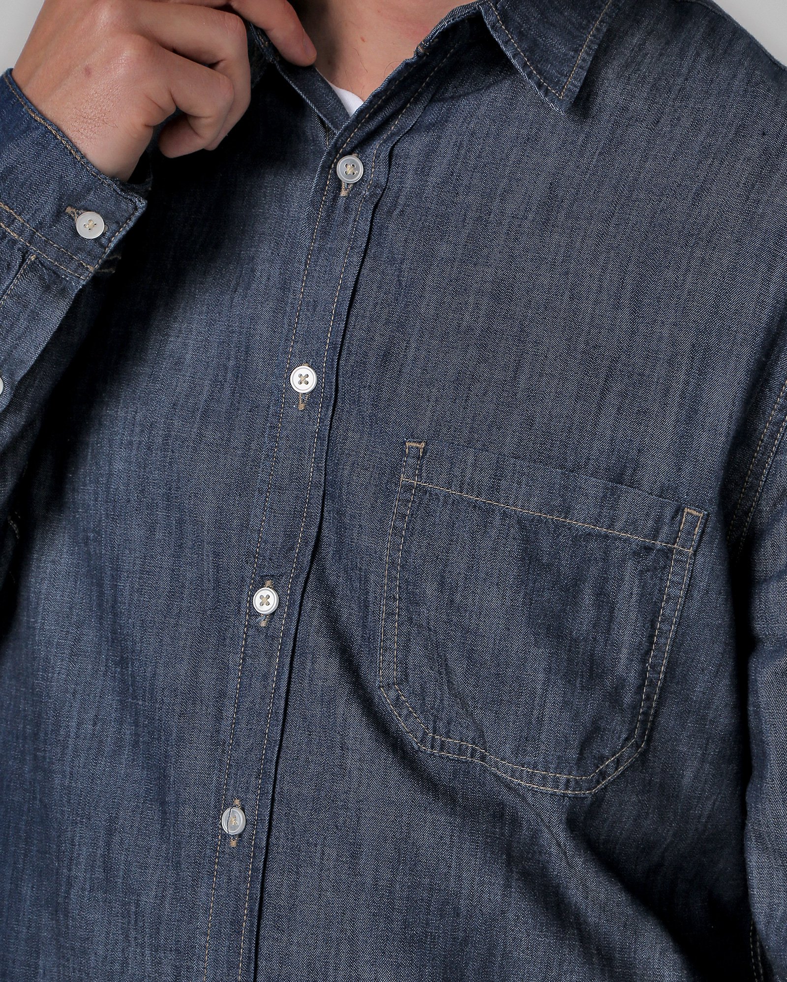 Riachuelo | Camisa jeans masculina slim manga longa com bolso - Jeans ...