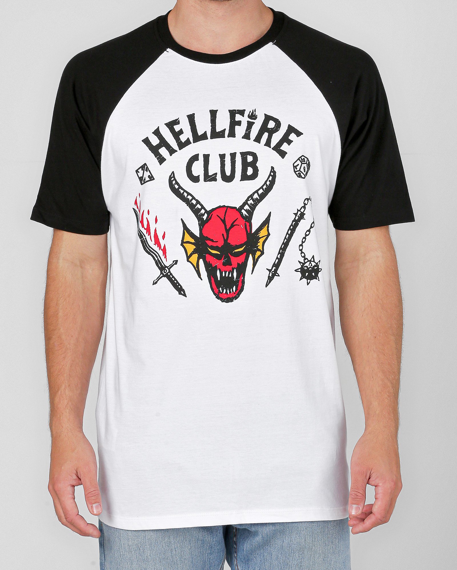 Camiseta raglan Stranger Things Hellfire Club branca| FANLAB — foto 5