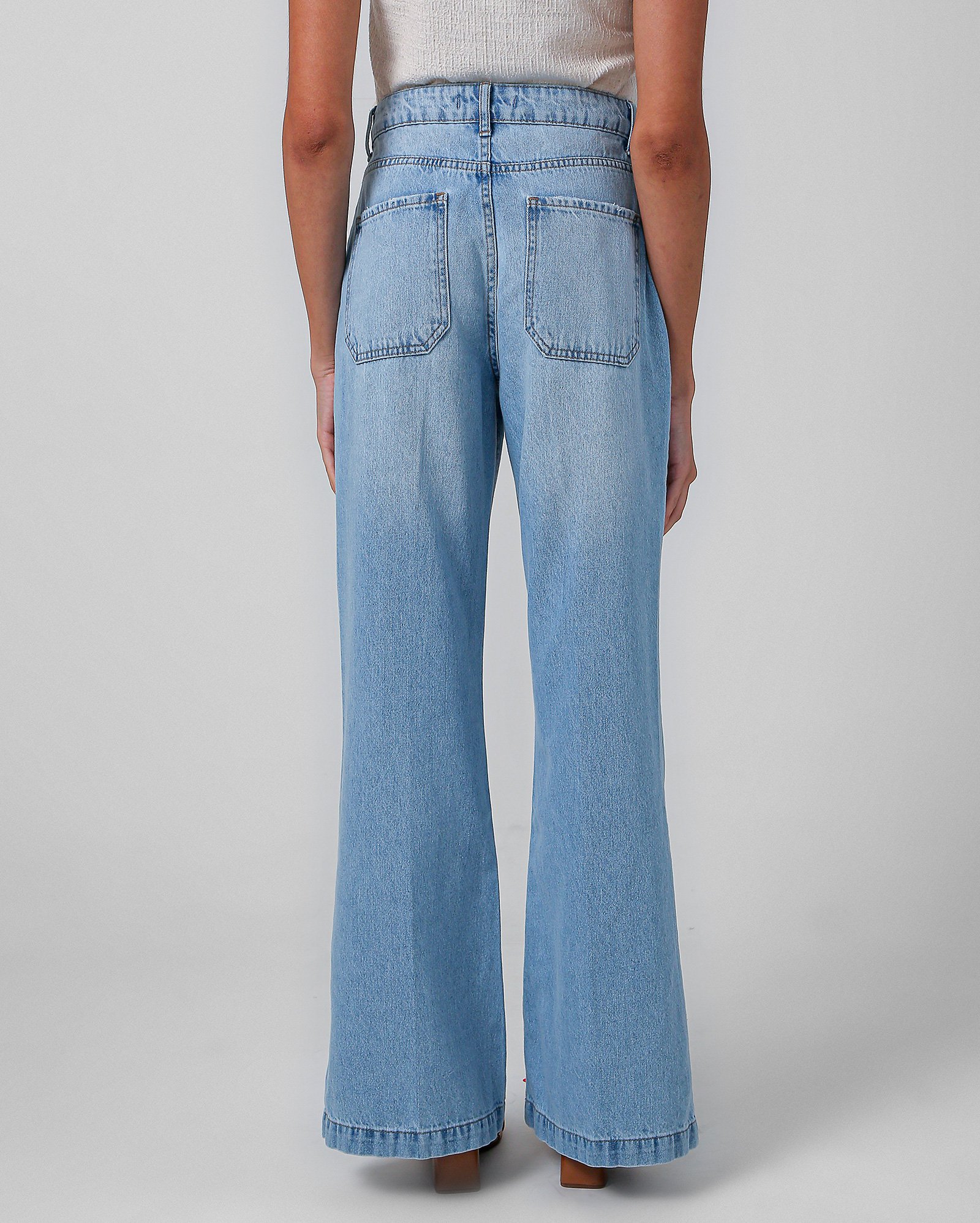 Riachuelo | Calça jeans feminina wide leg com bolsos denim claro | AK ...