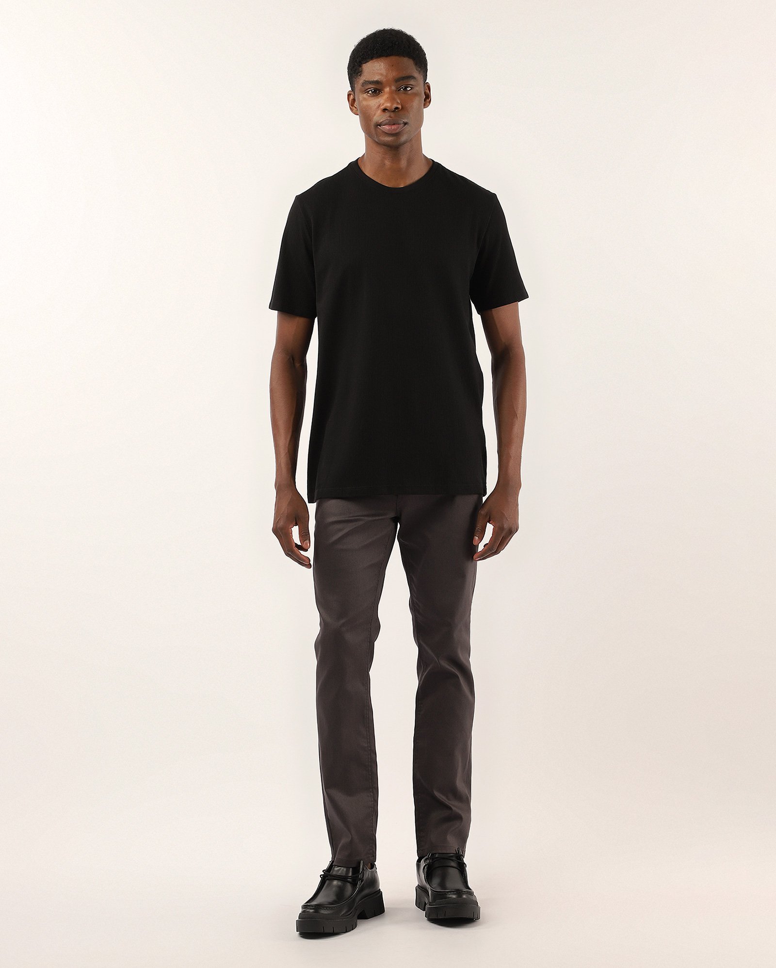 Camiseta masculina básica canelada - Preto