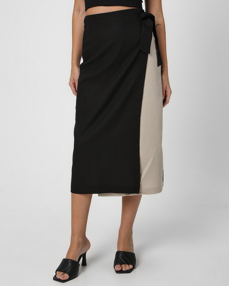 Riachuelo Saia midi envelope com amarração preta AK by Riachuelo