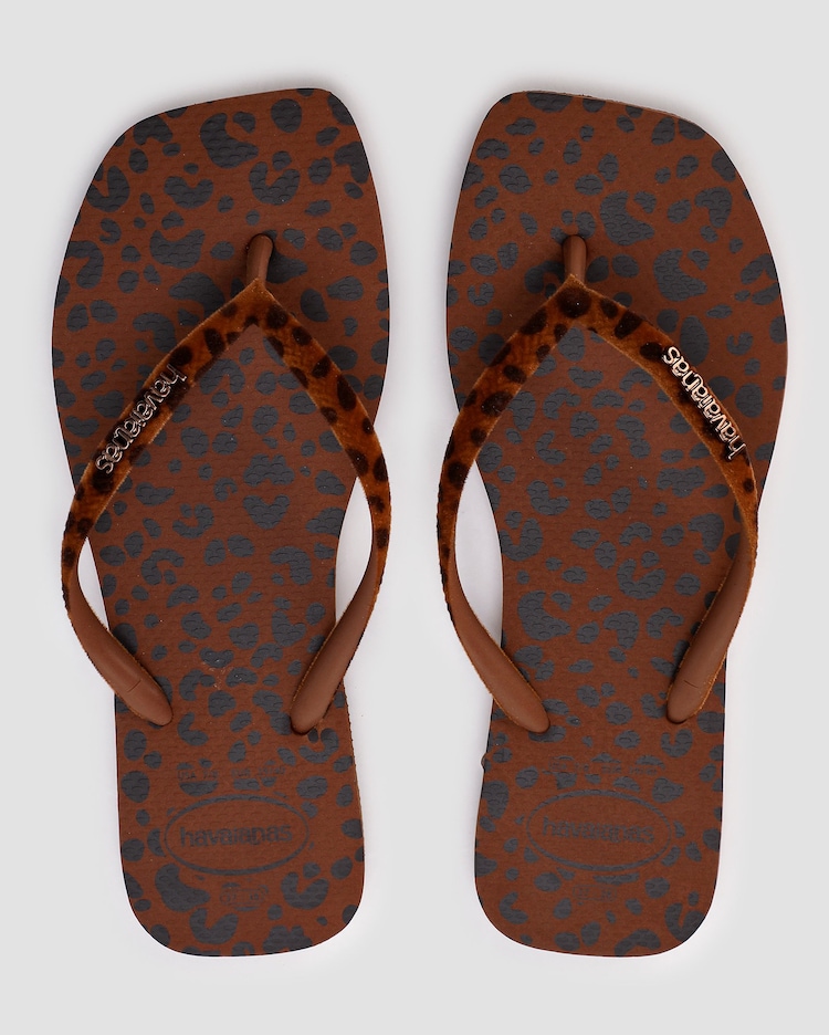 Riachuelo Chinelo feminino Slim Square Velvet onça marrom