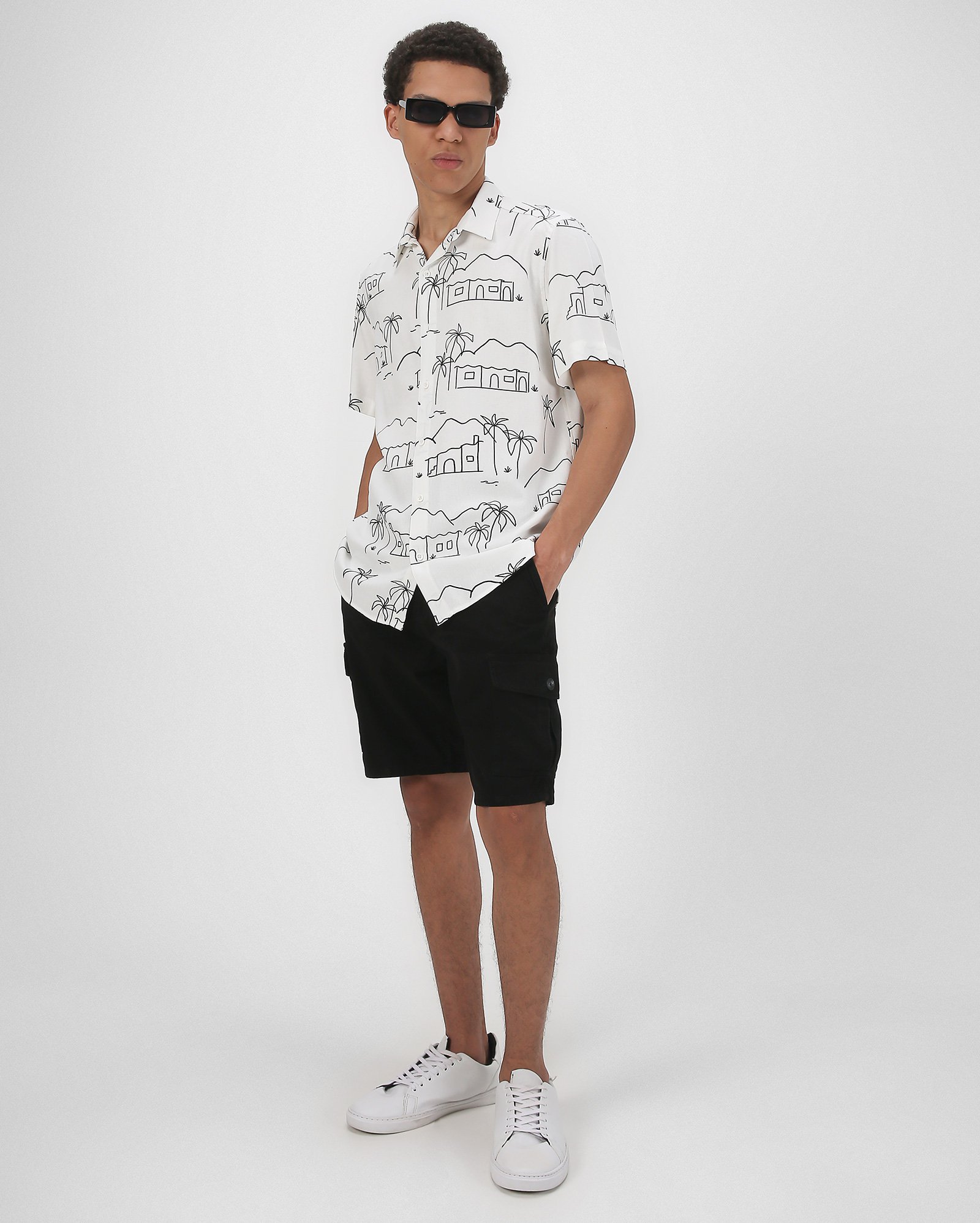 Bermuda jeans masculina cargo preta | Pool Jeans