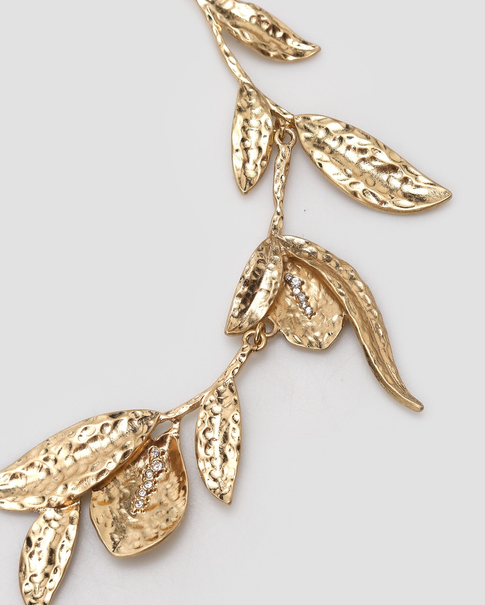 Colares Riachuelo Riachuelo | Colar feminino de folhas dourado | Accessori by Riachuelo
