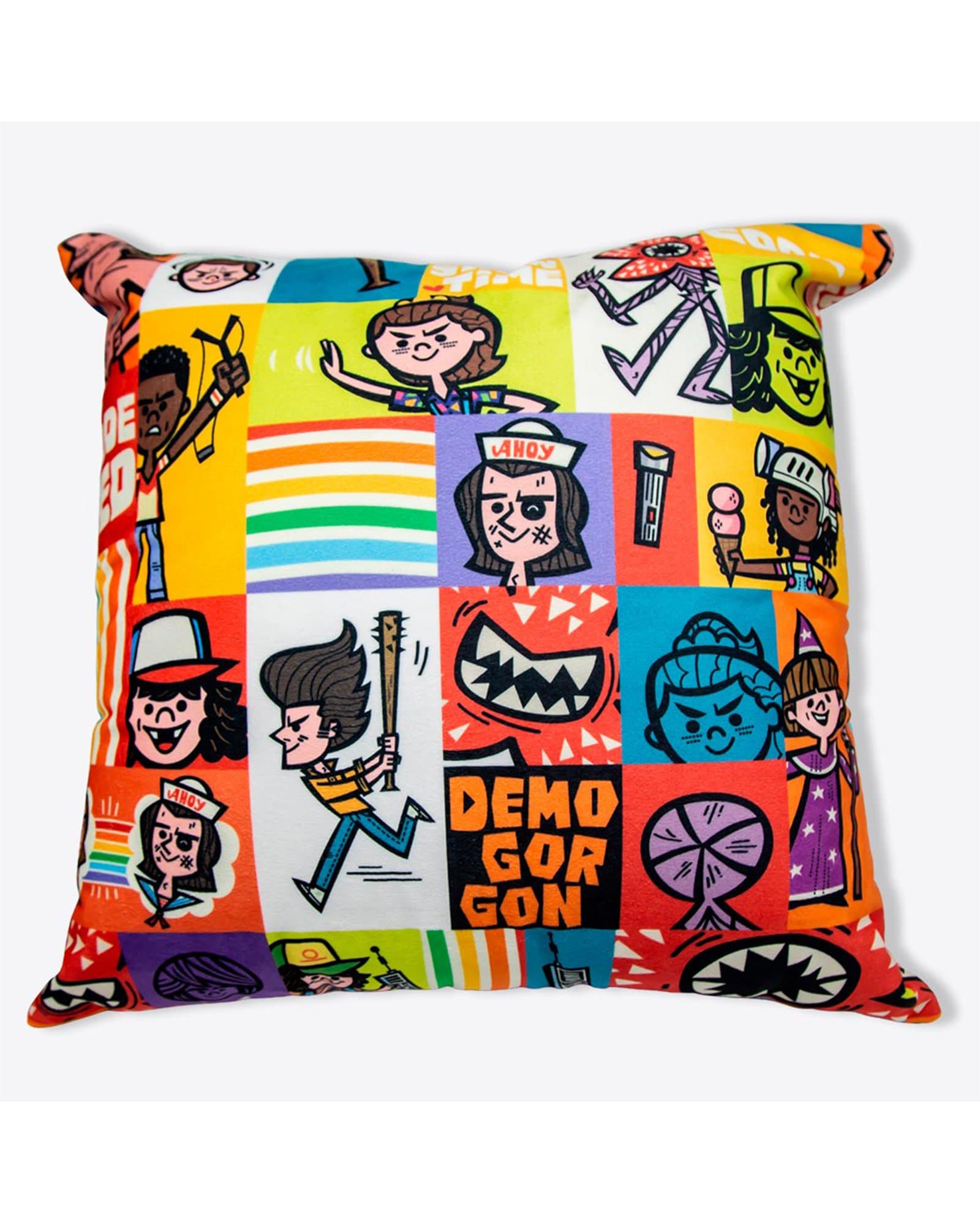 Strangerfit Pattern Riachuelo | Almofada Stranger Things pattern multicor | Netflix