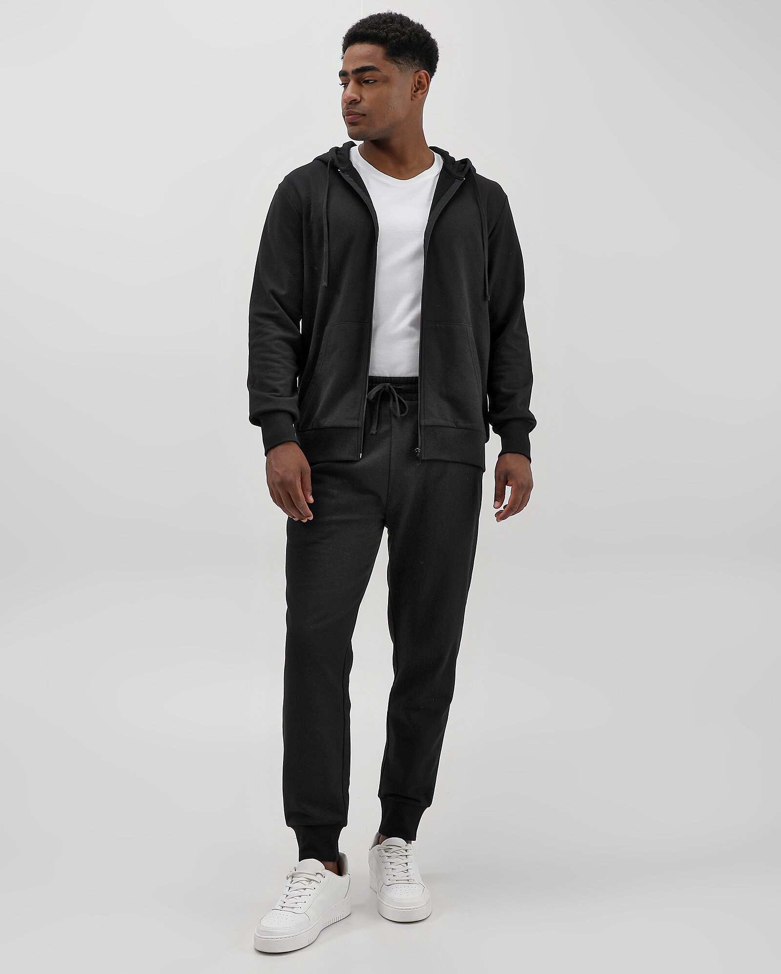 Calça de moletom masculina jogger - Preto | Pool Basics by Riachuelo