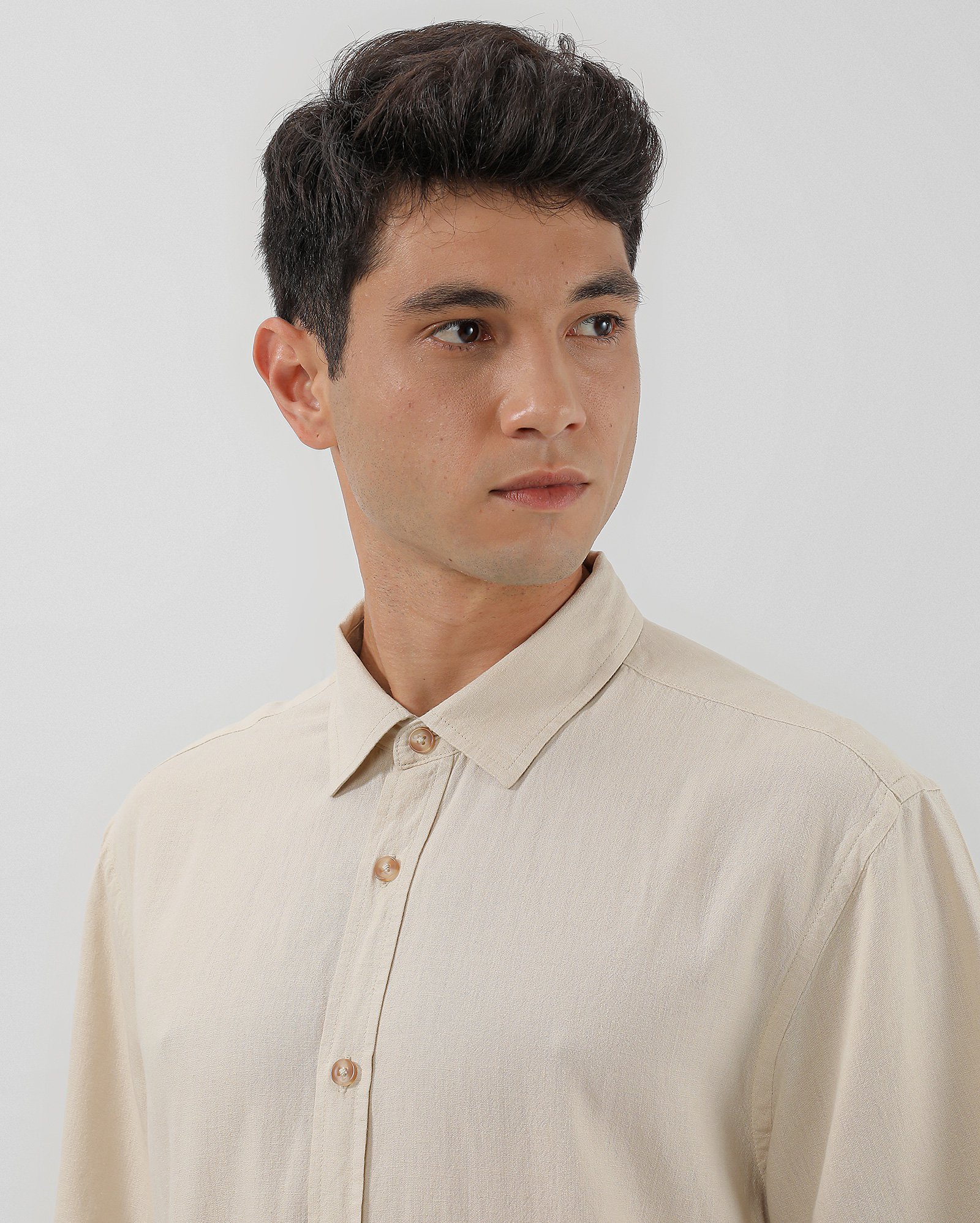 Camisa masculina regular em viscolinho - Bege — foto 4