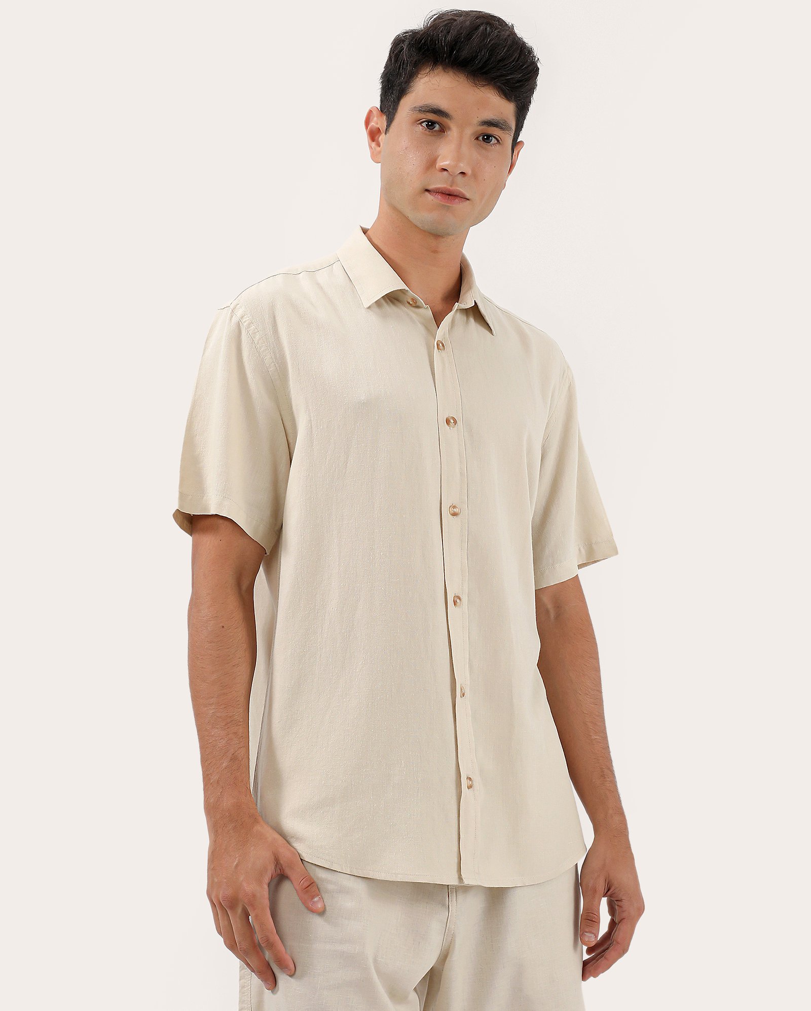 Camisa masculina regular em viscolinho - Bege