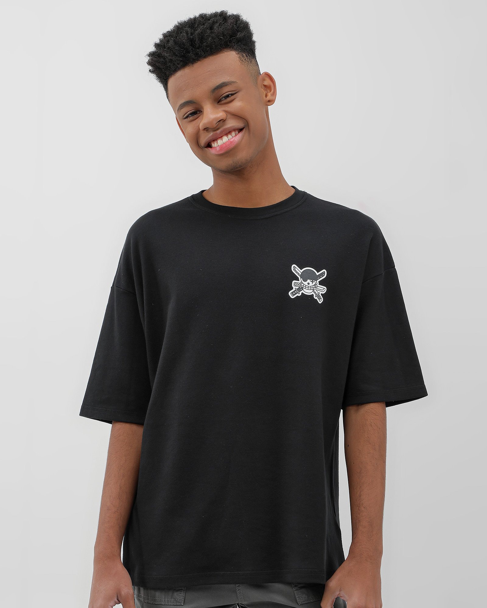 Riachuelo | Camiseta juvenil manga curta Zoro preta | One Piece