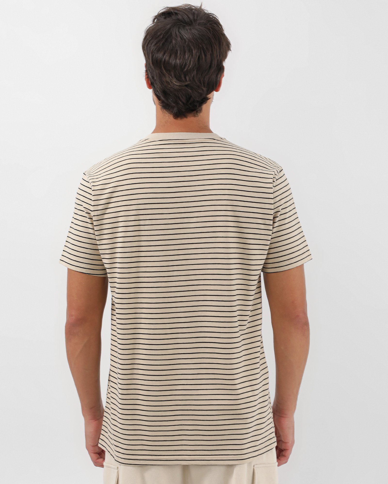 Camiseta masculina regular listrada bege | Pool by Riachuelo