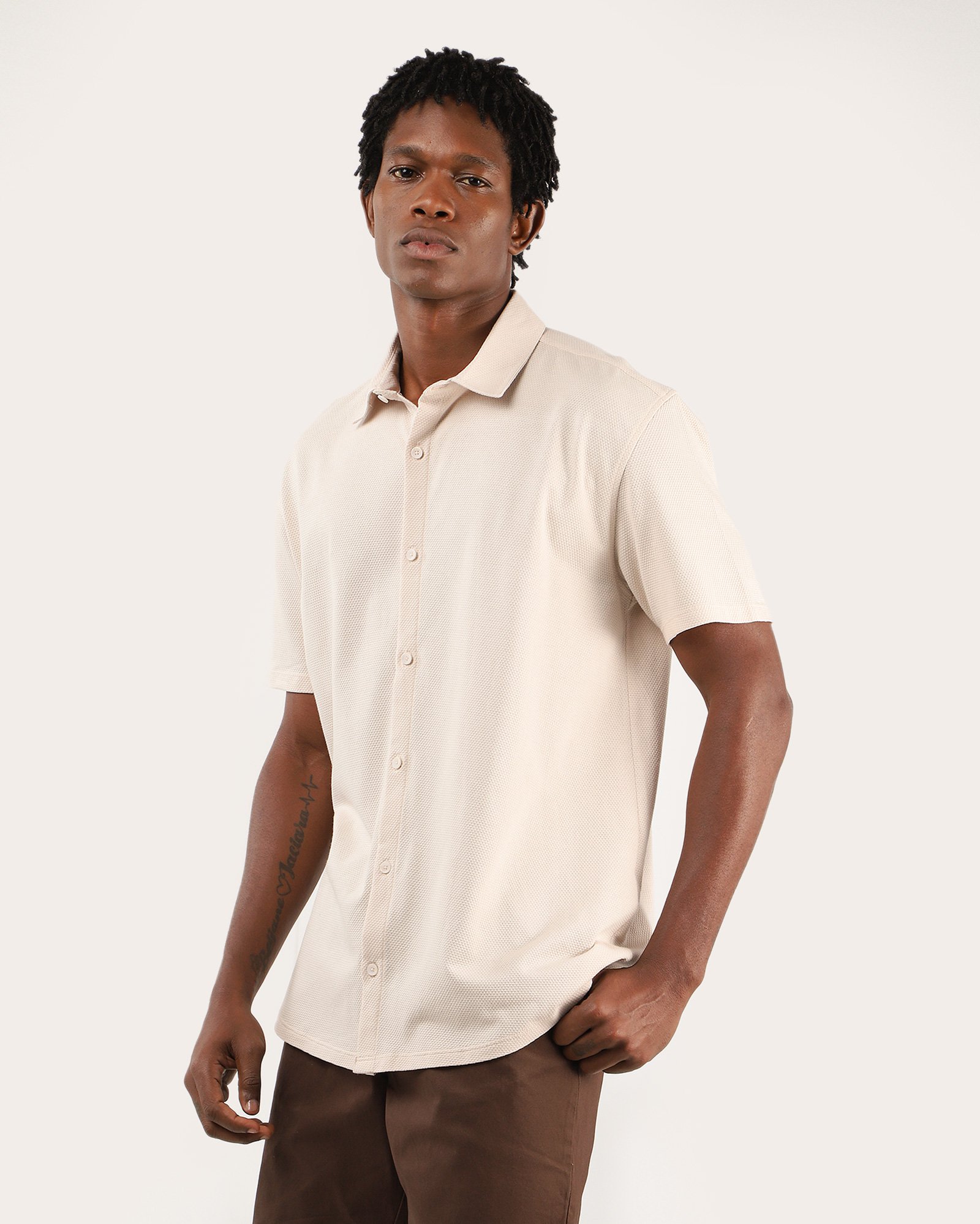 Camisa masculina piquet manga curta bege | Original by Riachuelo
