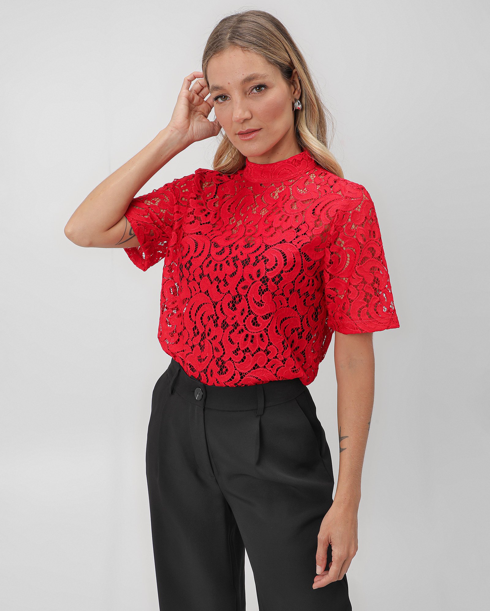 Riachuelo Blusa feminina gola média renda vermelha AK by Riachuelo