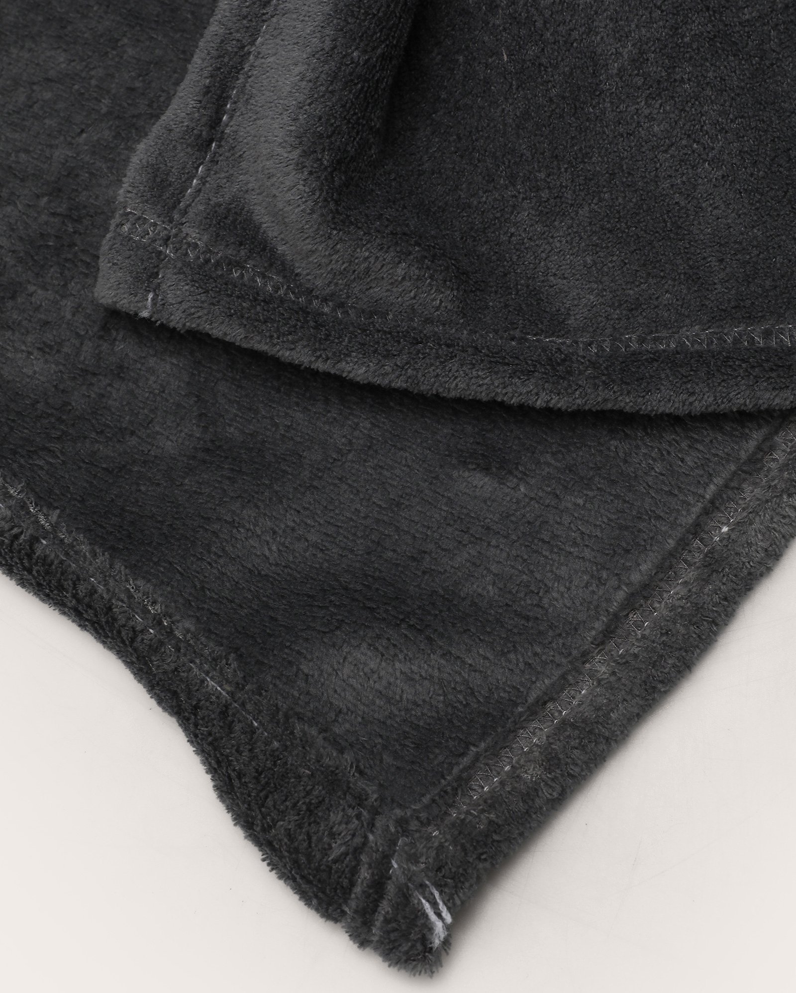 Manta king fleece de microfibra Smoke - KING Cinza | Casa Riachuelo