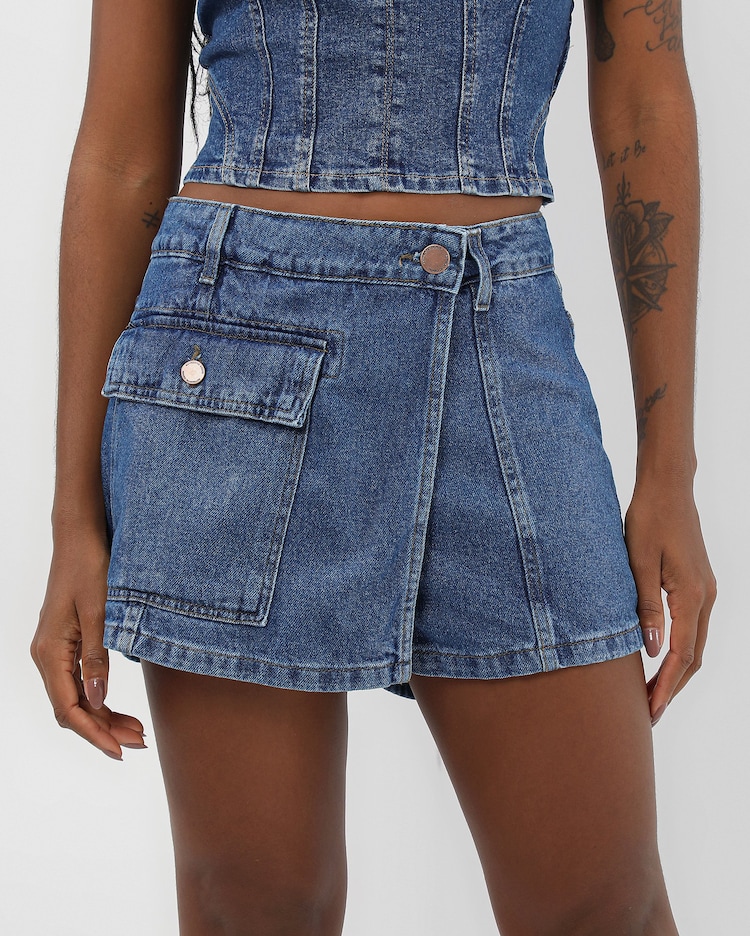 Riachuelo Short saia jeans bolso cargo denim médio Pool by