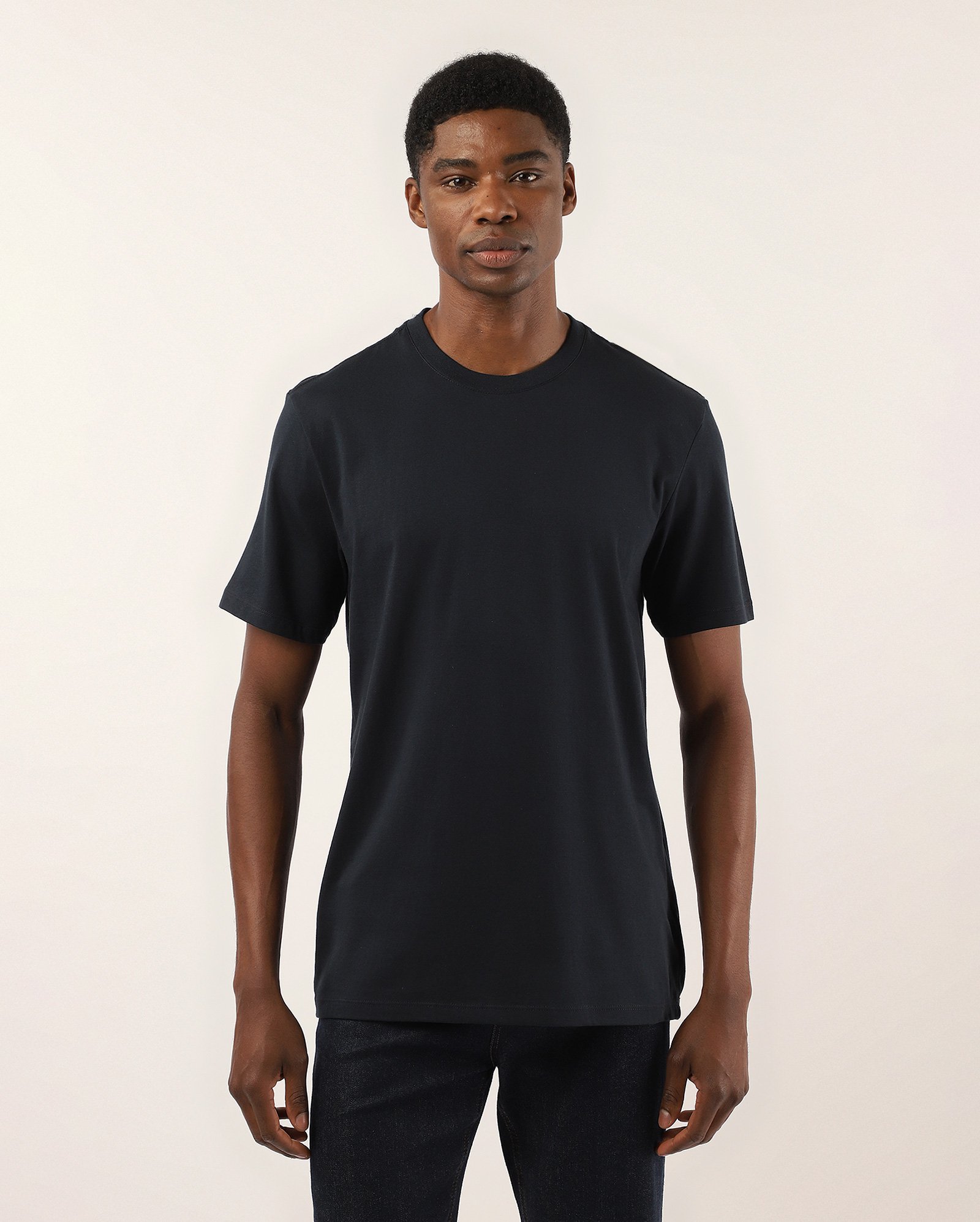 Camiseta masculina Essencial Regular - Azul-marinho