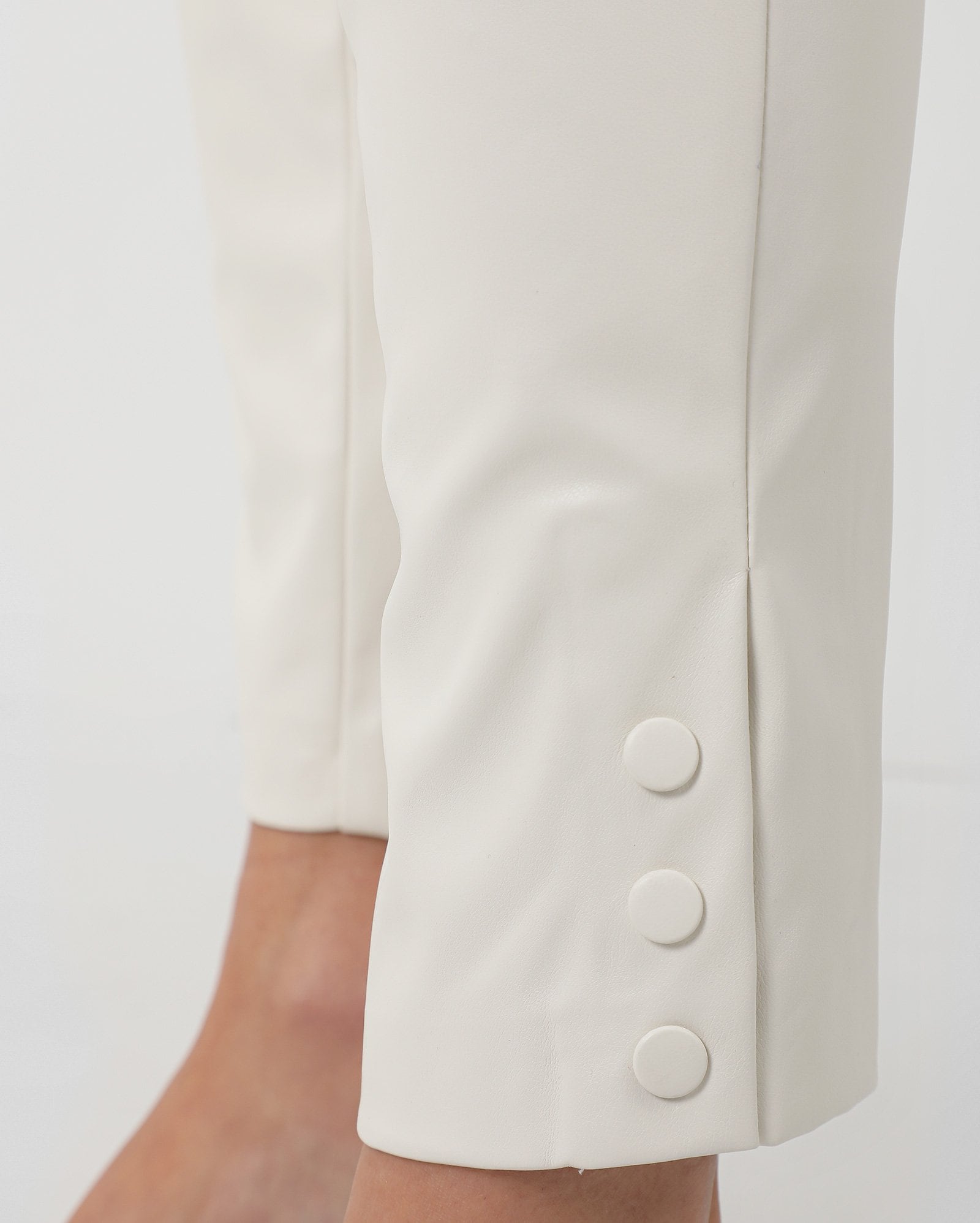 Calça legging de poliuretano - Off-white — foto 4