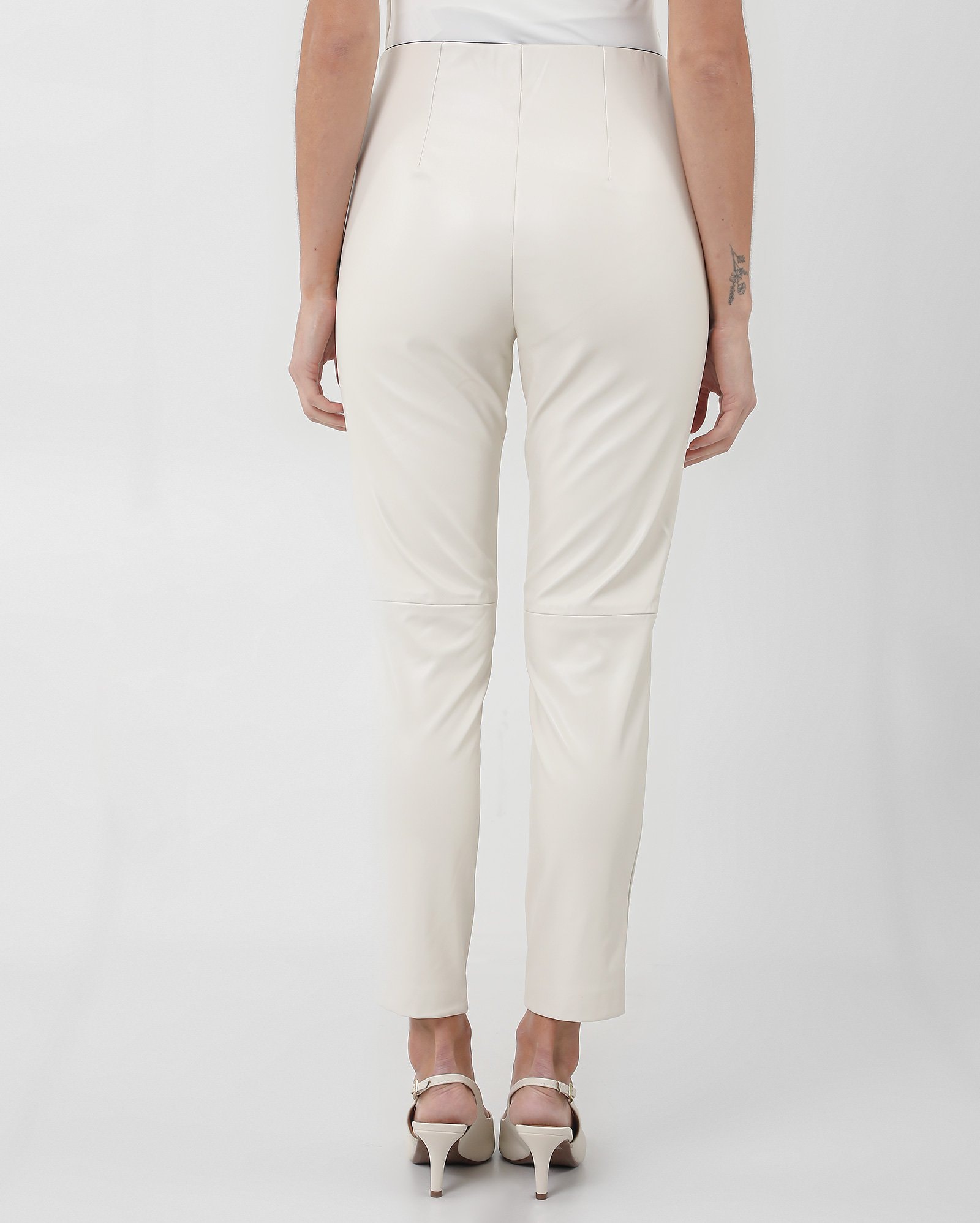 Calça legging de poliuretano - Off-white — foto 3