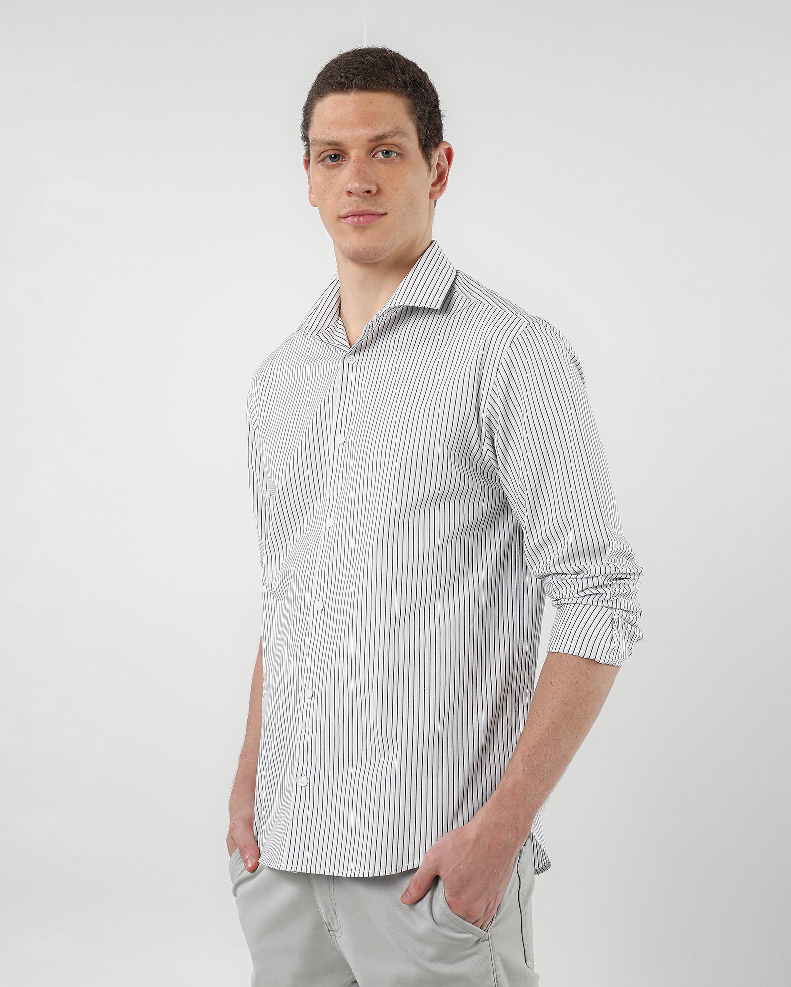 Camisa masculina slim listrada branca