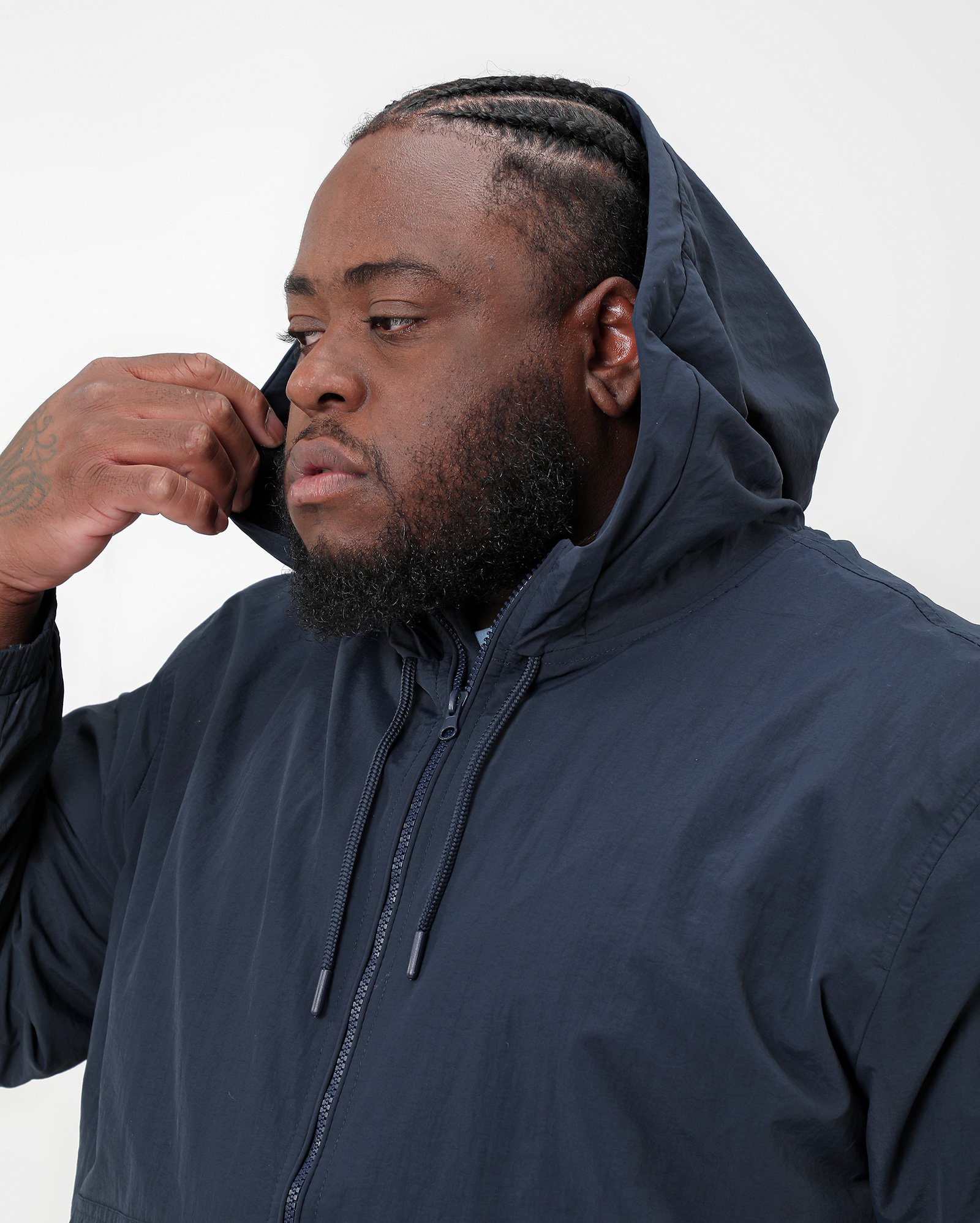 Jaqueta corta vento plus size masculina com capuz - Azul Escuro — foto 8