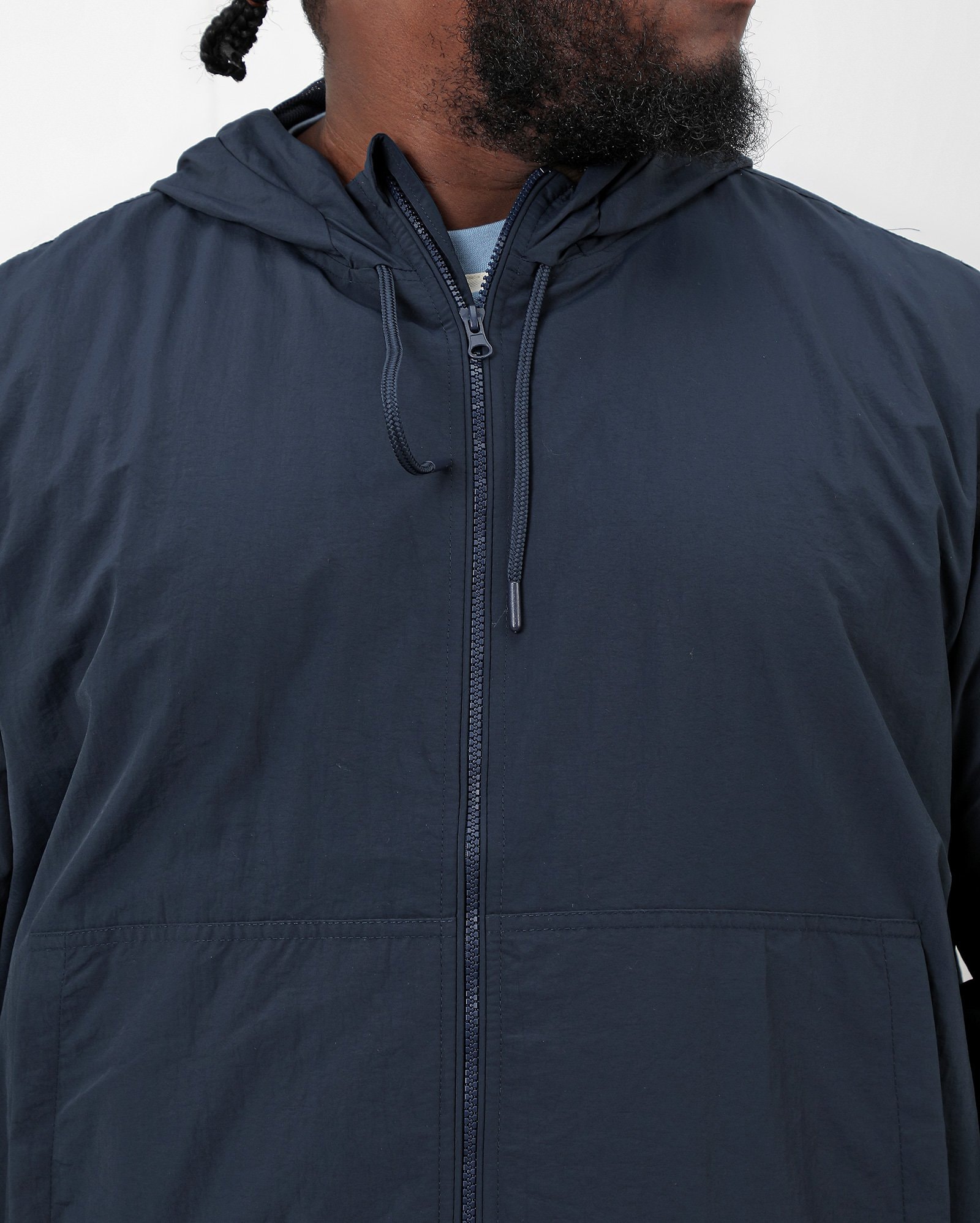 Jaqueta corta vento plus size masculina com capuz - Azul Escuro — foto 7
