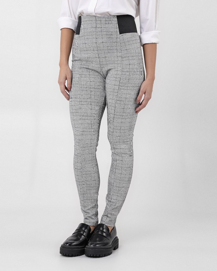Riachuelo Calça legging xadrez com elástico Daiana preta AK by