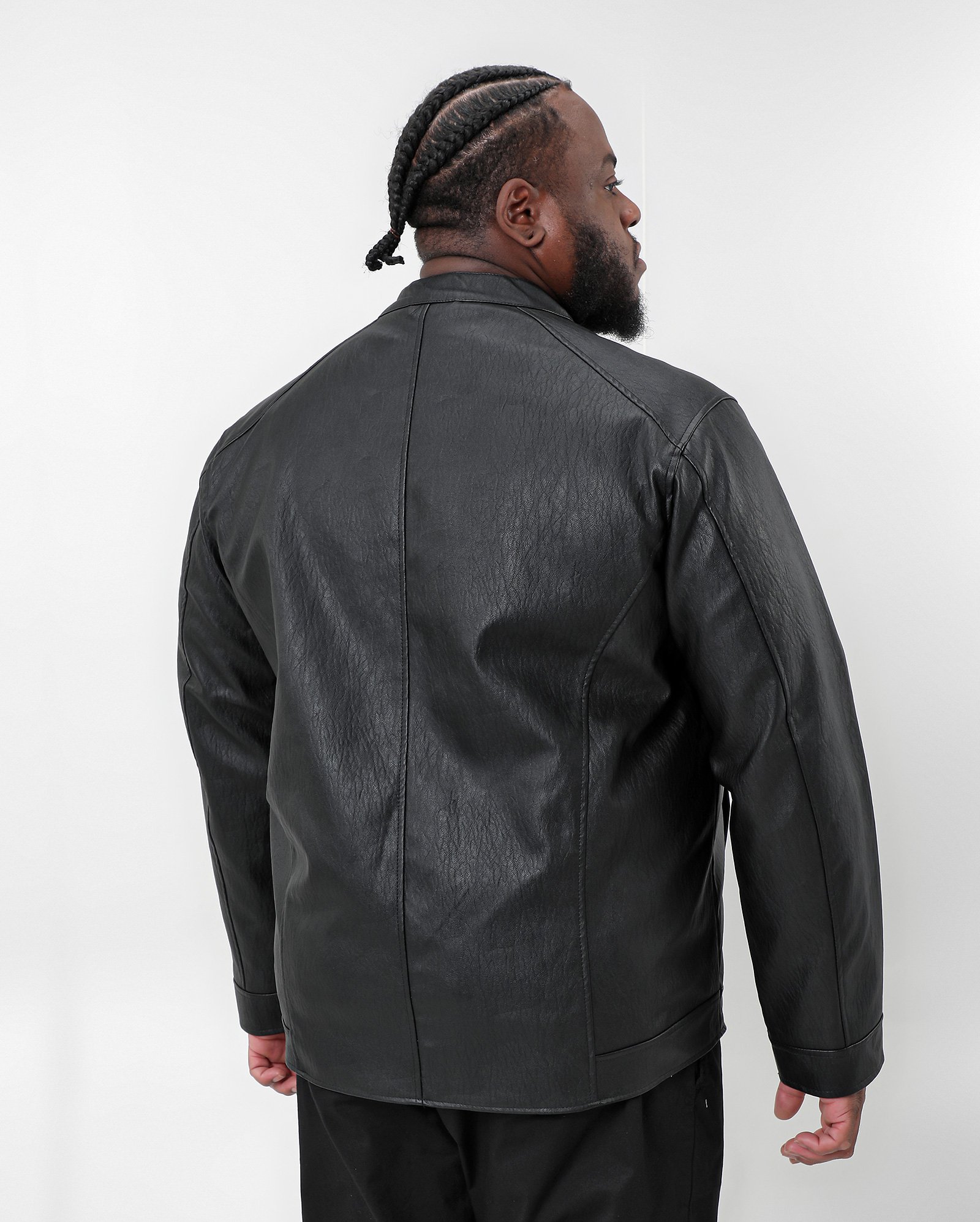 Jaqueta plus size masculina poliuretano preta | Original Plus by Riachuelo