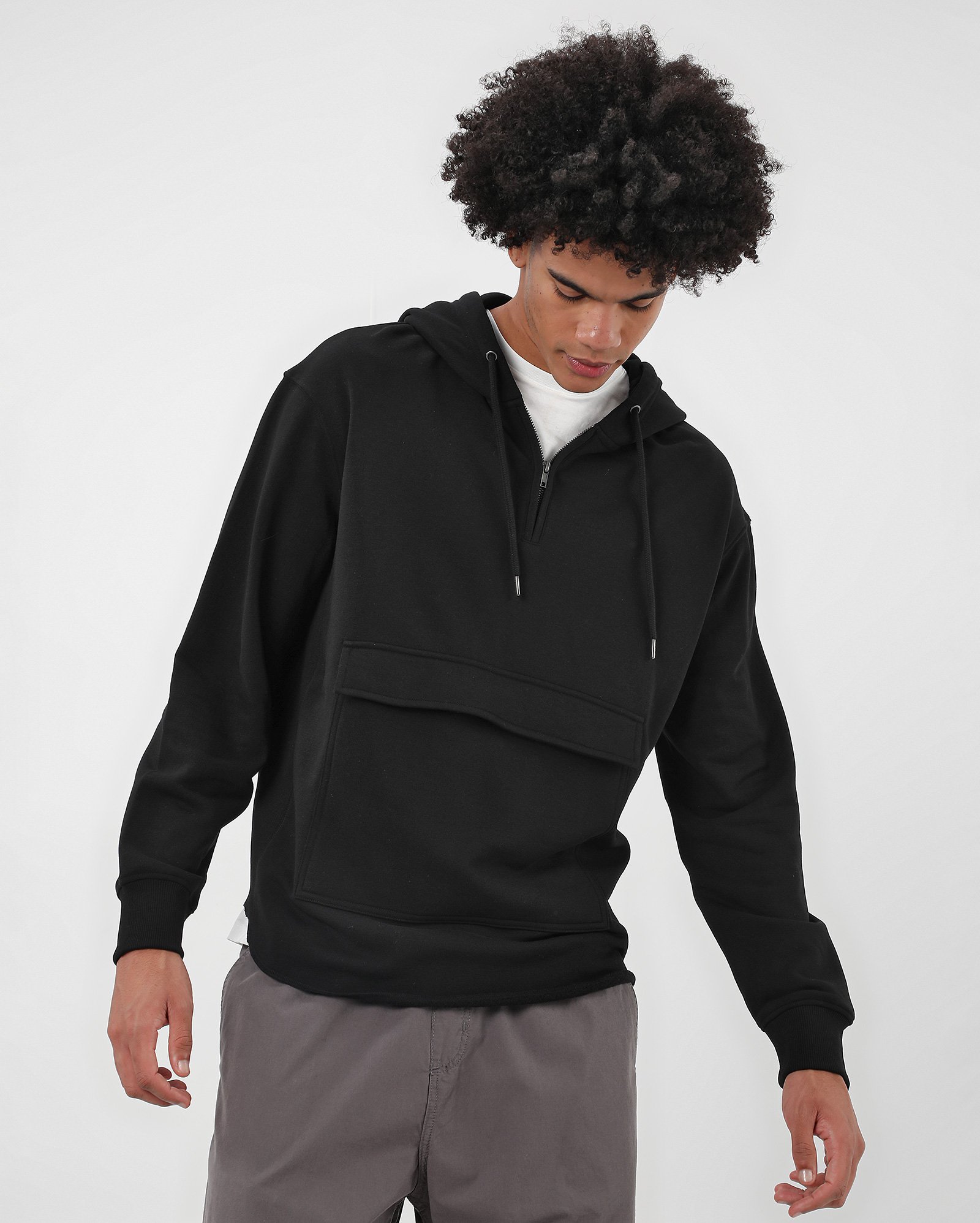Blusa de moletom masculina relaxed com capuz preta | Pool by Riachuelo